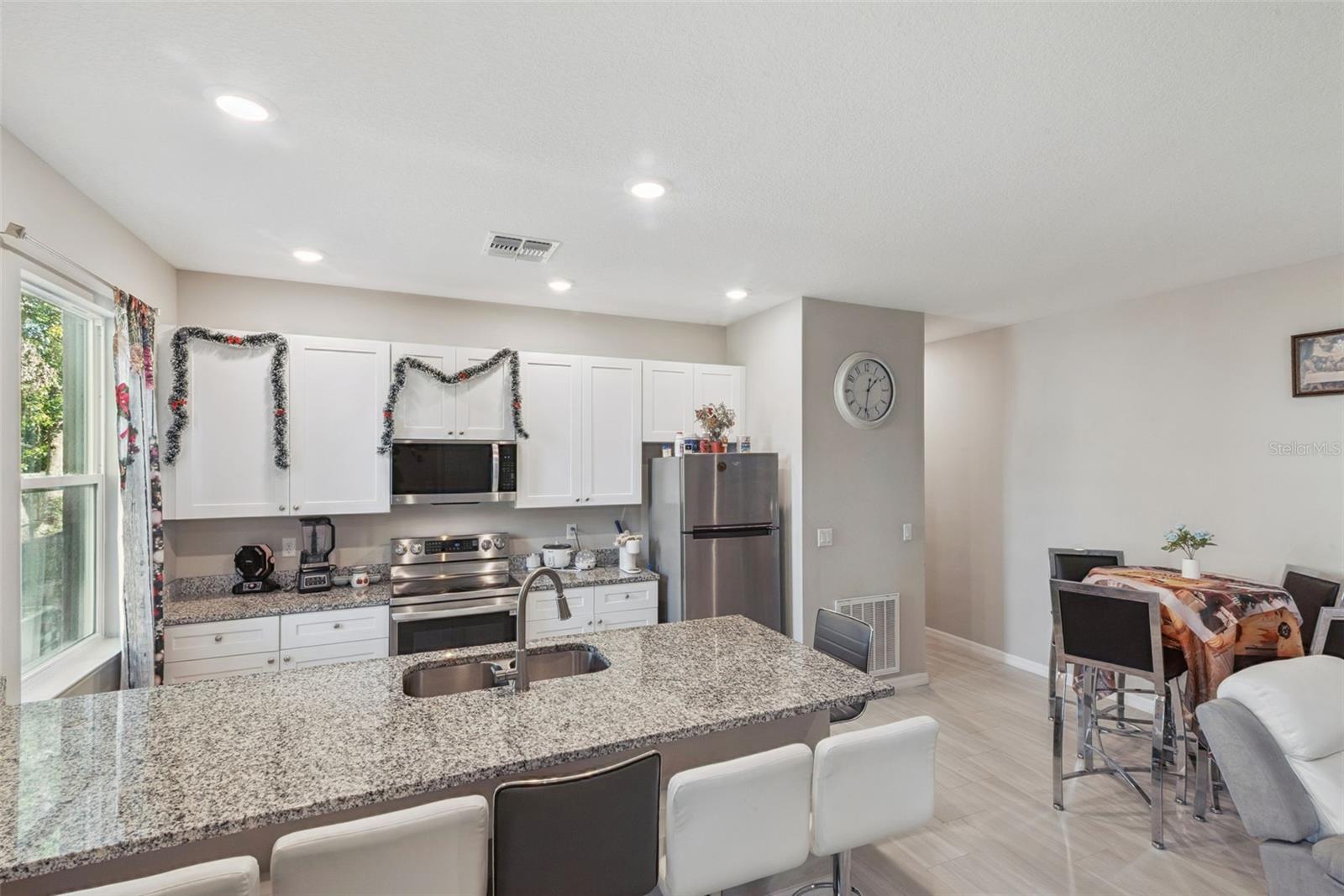 EUSTIS, Florida, 32726, United States, 6 Bedrooms Bedrooms, ,Residential,For Sale,2005455