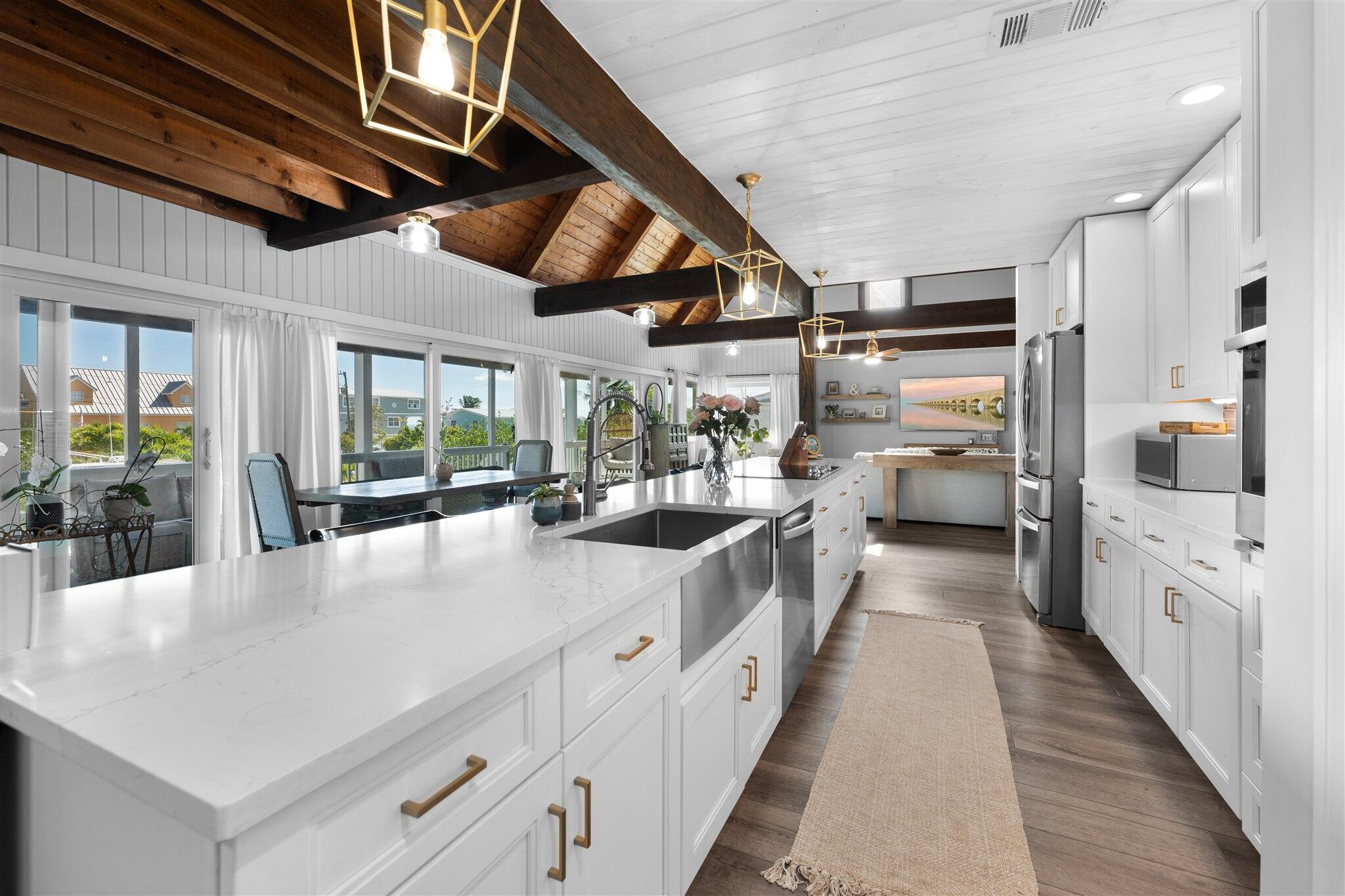 MARATHON, Florida, 33050, United States, 2 Bedrooms Bedrooms, ,2 BathroomsBathrooms,Residential,For Sale,2000916