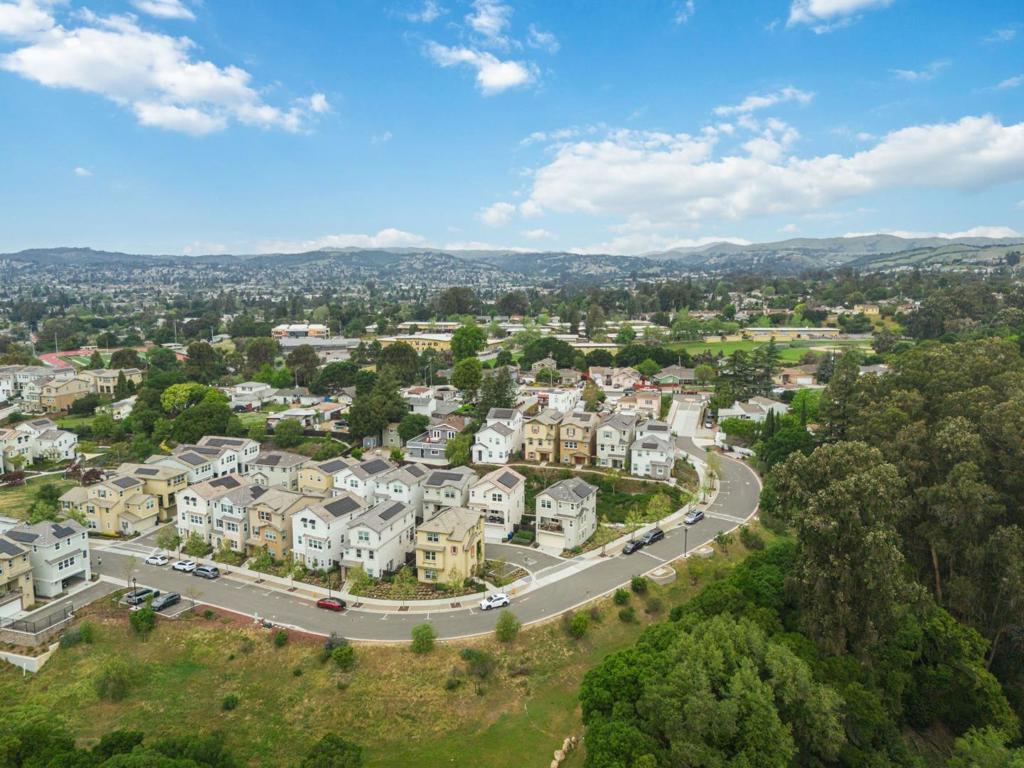 Hayward, California, 94541, United States, 3 Bedrooms Bedrooms, ,4 BathroomsBathrooms,Residential,For Sale,2032197