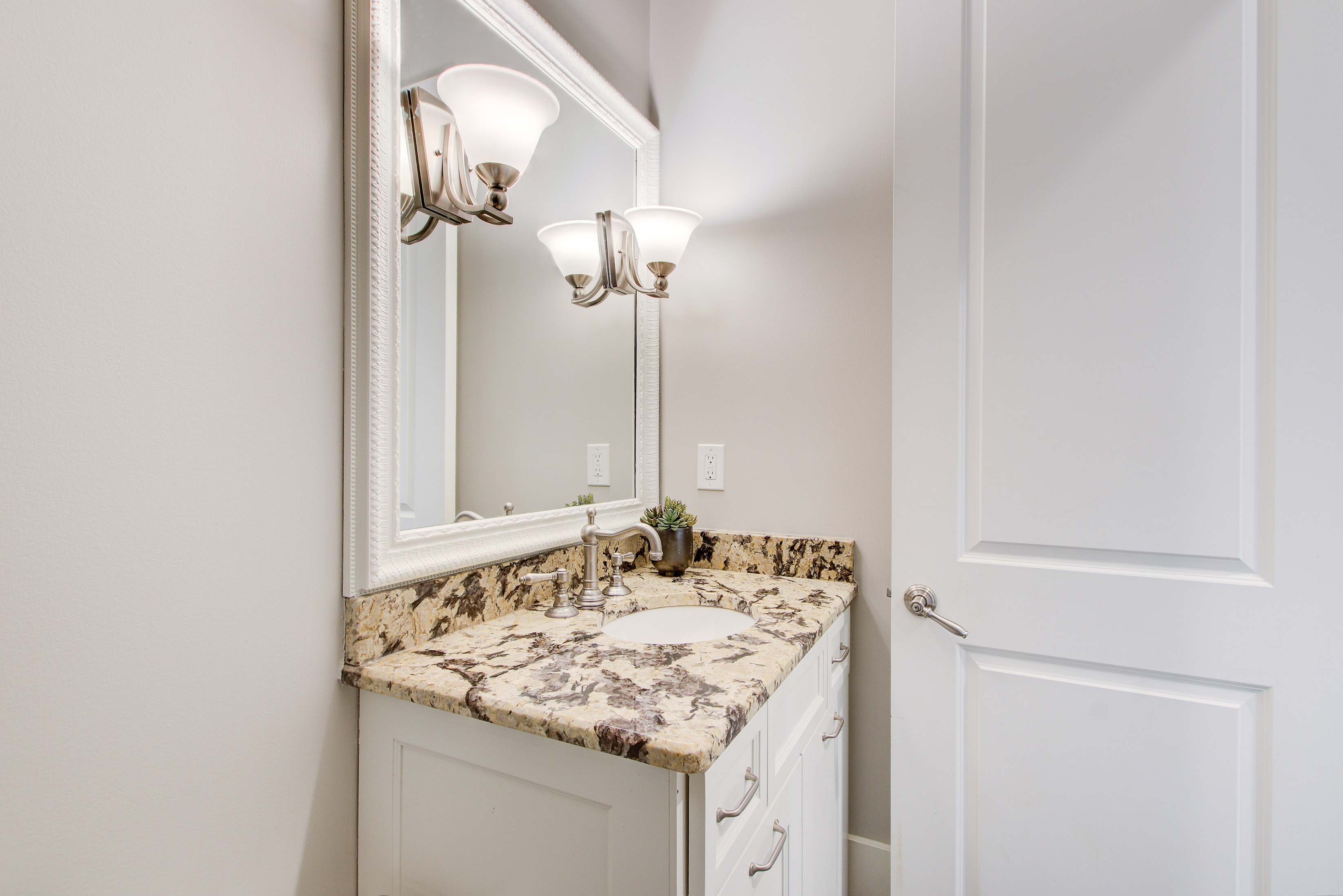  Exceptional Space and Craftsmanship in Custom Brookhaven Home - 物件實景
