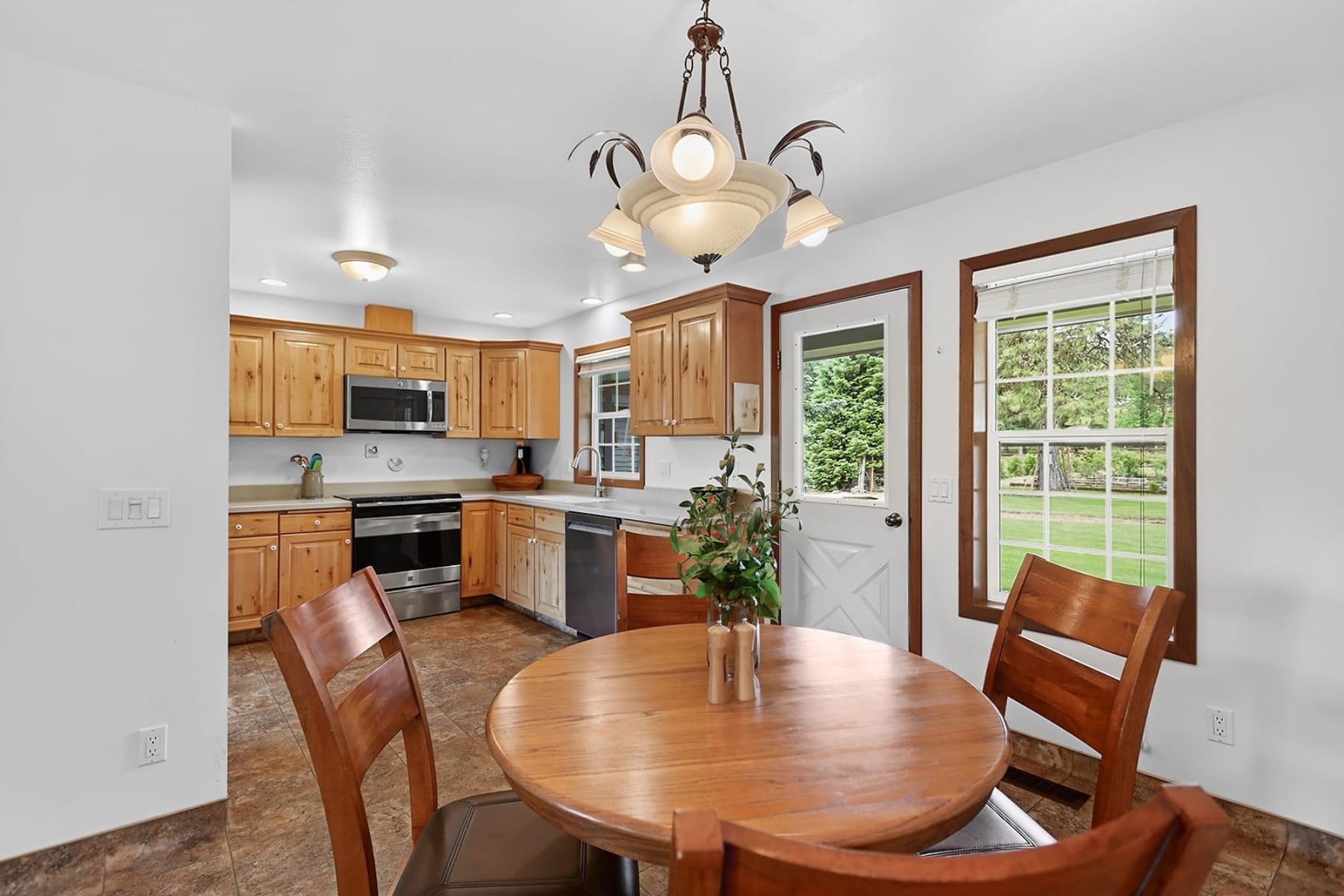  1400 ROCKFORD RD Hood River, OR 97031 - 物件實景