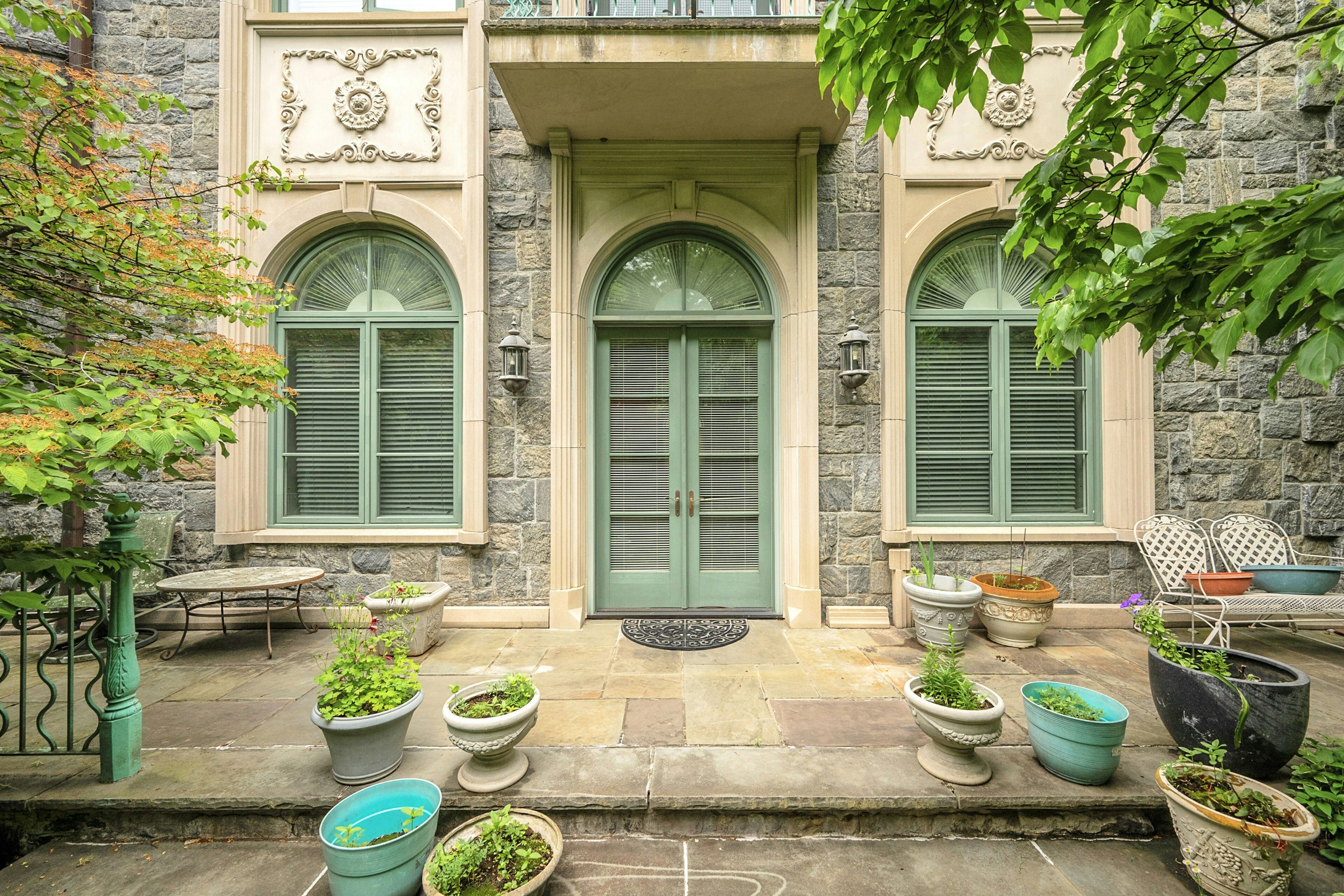  5440 Independence Avenue - 物件實景