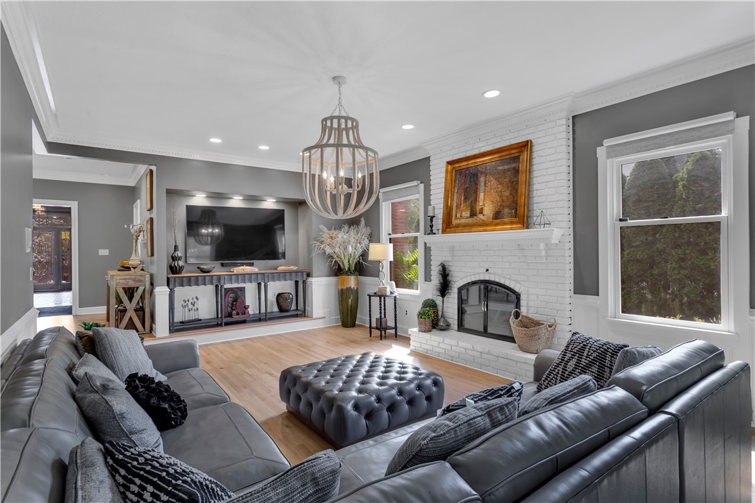 Hampton, Pennsylvania, 15044, United States, 4 Bedrooms Bedrooms, ,6 BathroomsBathrooms,Residential,For Sale,1947069