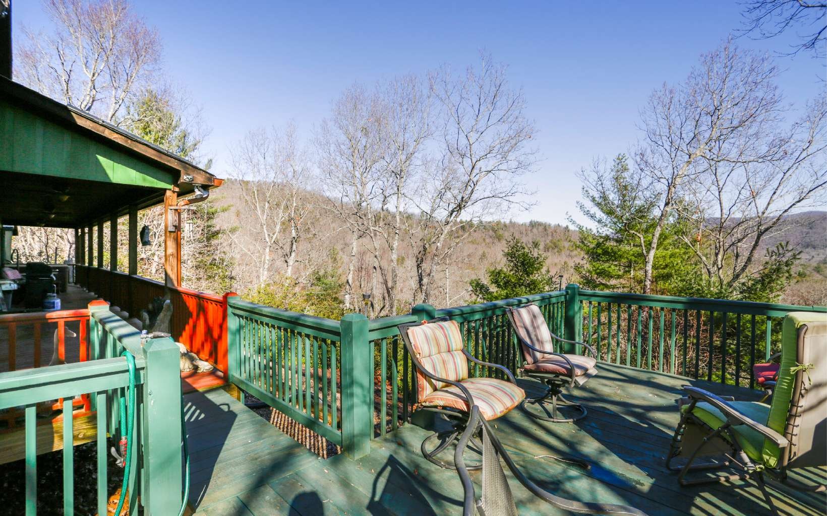 Hiawassee, Georgia, 30546, United States, 3 Bedrooms Bedrooms, ,3 BathroomsBathrooms,Residential,For Sale,1944603