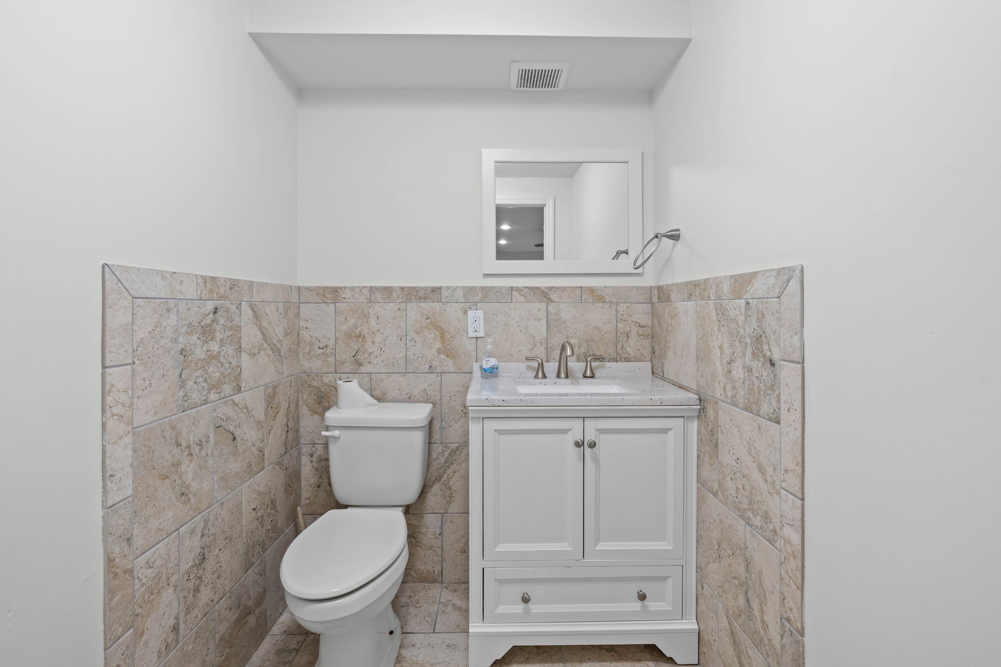 Brentwood, Tennessee, 37027, United States, 4 Bedrooms Bedrooms, ,6 BathroomsBathrooms,Residential,For Sale,1987820