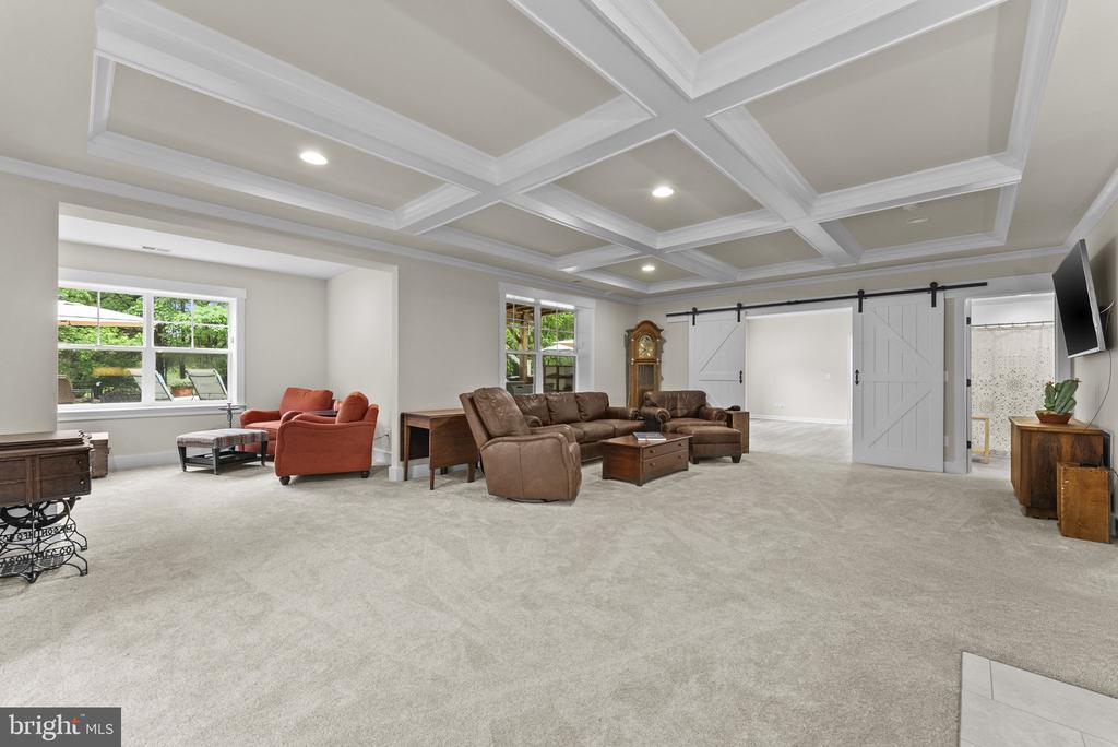 Warrenton, Virginia, 20187, United States, 4 Bedrooms Bedrooms, ,4 BathroomsBathrooms,Residential,For Sale,2048905