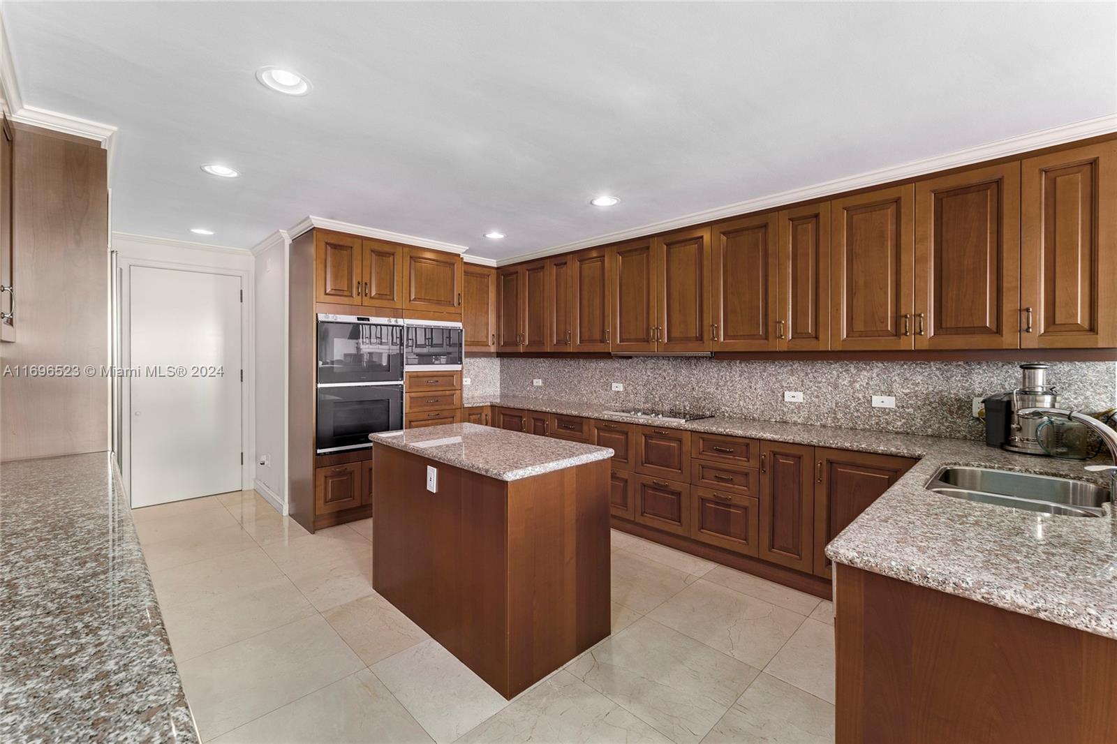 7433 Fisher Island Dr, Miami Beach, Florida, 33109, United States, 4 Bedrooms Bedrooms, ,5 BathroomsBathrooms,Residential,For Sale,7433 Fisher Island Dr,1660507
