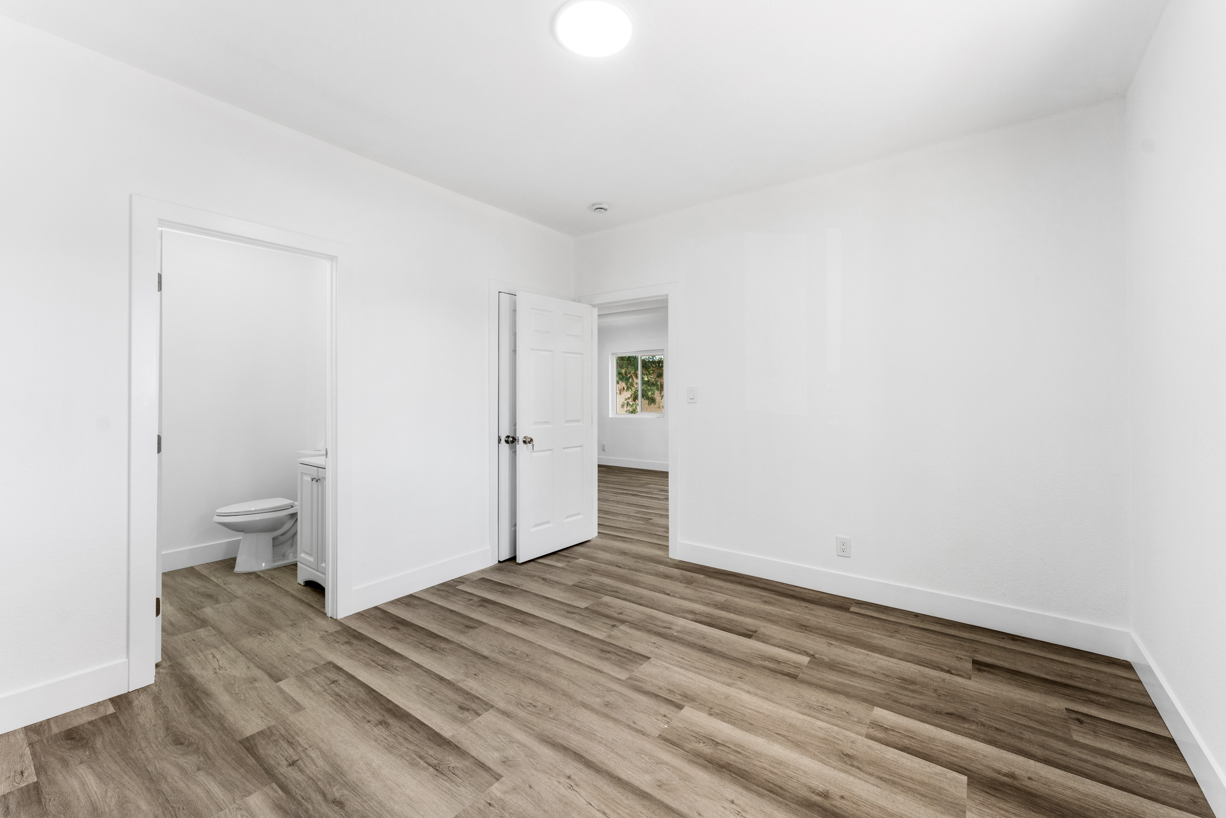 San Bernardino, California, 92410, United States, 4 Bedrooms Bedrooms, ,3 BathroomsBathrooms,Residential,For Sale,1989950