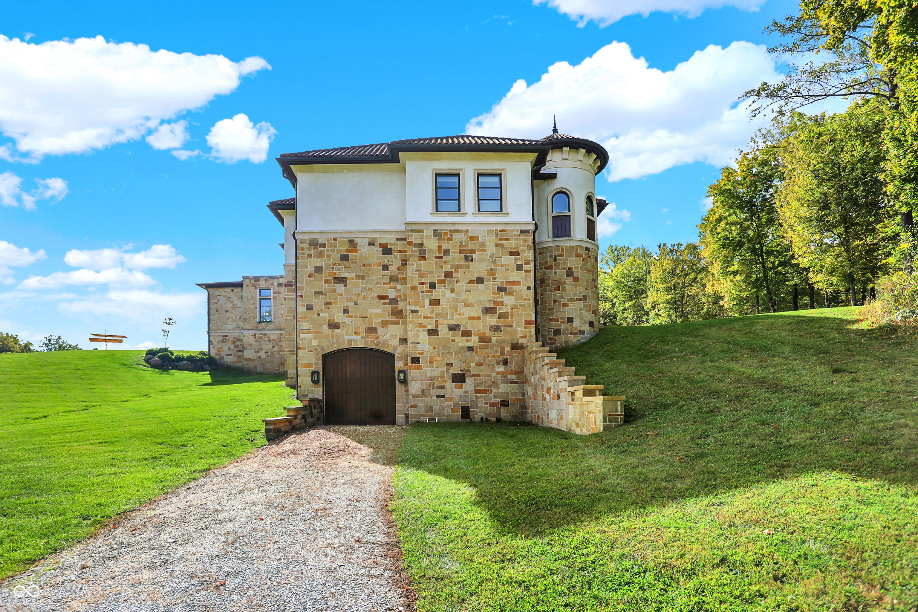 Zionsville, Indiana, 46077, United States, 5 Bedrooms Bedrooms, ,9 BathroomsBathrooms,Residential,For Sale,2012395