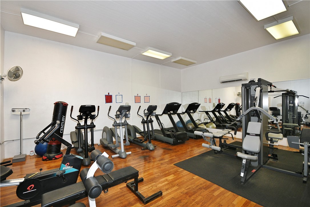 1000 Grandview Avenue Unit 401, Mt Washington, Pennsylvania, 15211, United States, 2 Bedrooms Bedrooms, ,2 BathroomsBathrooms,Residential,For Sale,1000 Grandview Avenue Unit 401,1662868