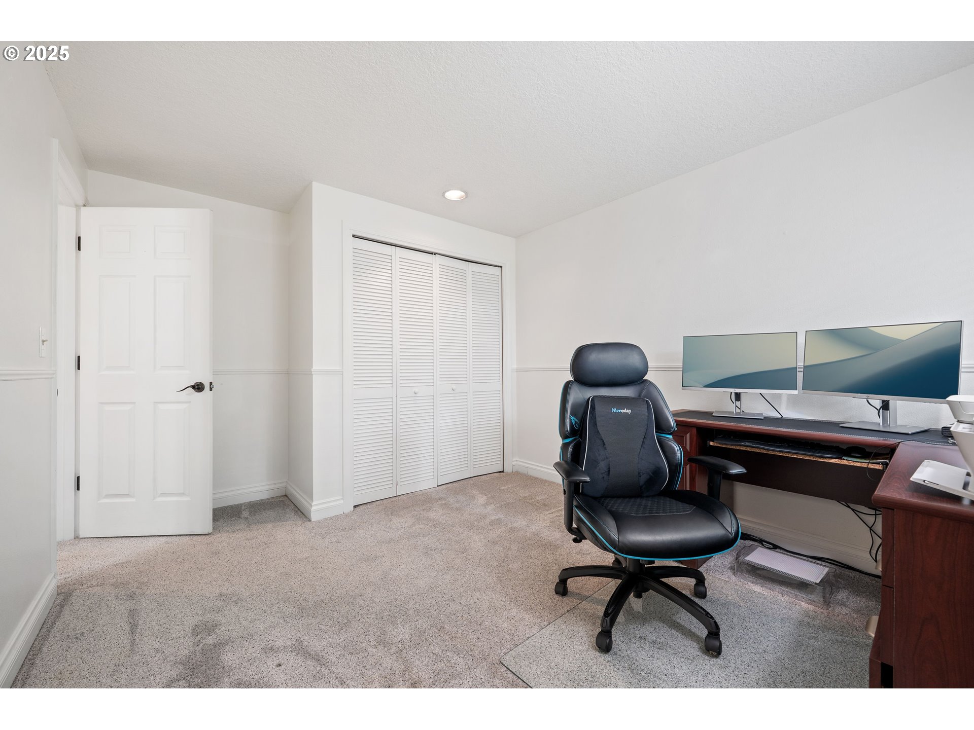 Hillsboro, Oregon, 97124, United States, 3 Bedrooms Bedrooms, ,2 BathroomsBathrooms,Residential,For Sale,1865919