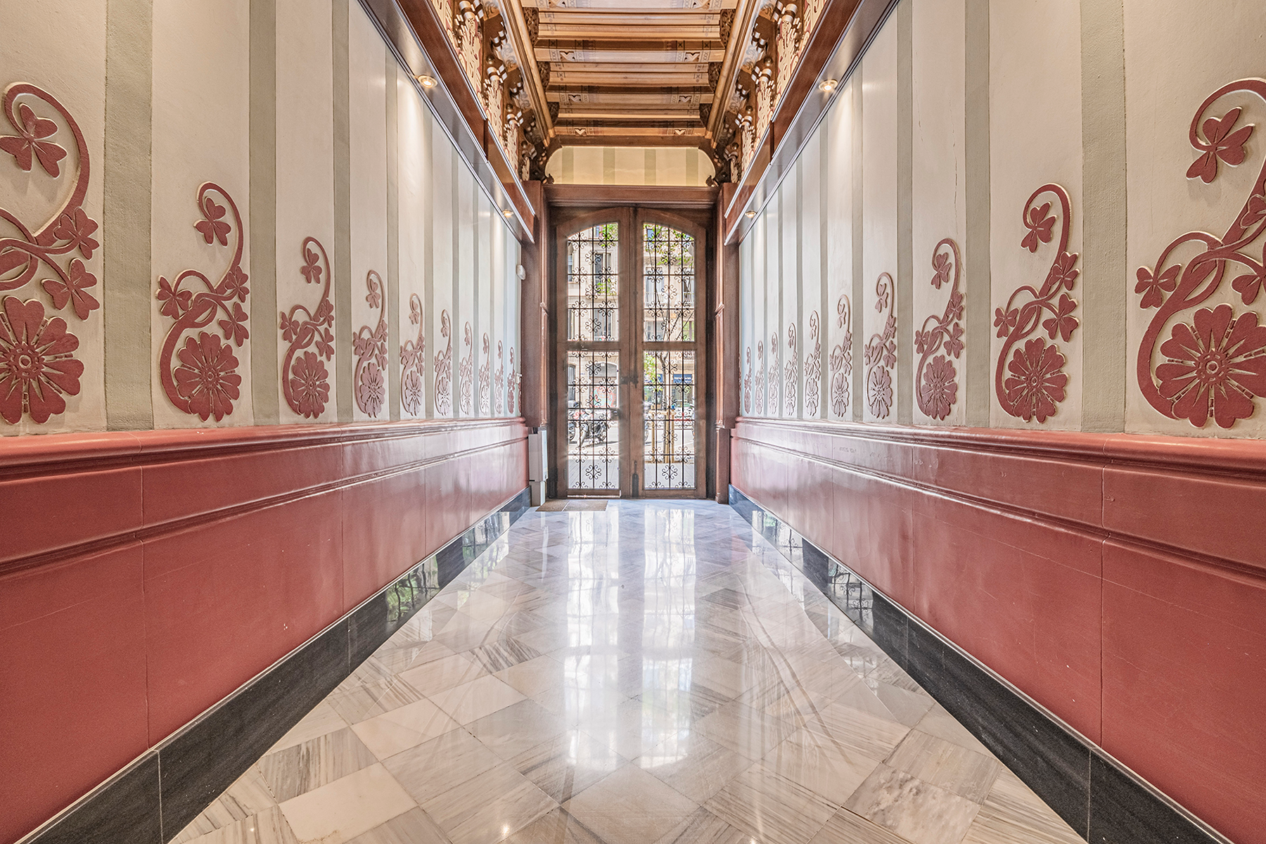  Renovated gem in the Quadrat d