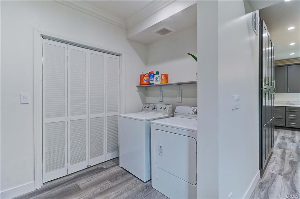 Los ANgeles, California, 90004, United States, 5 Bedrooms Bedrooms, ,2 BathroomsBathrooms,Residential,For Sale,1756474