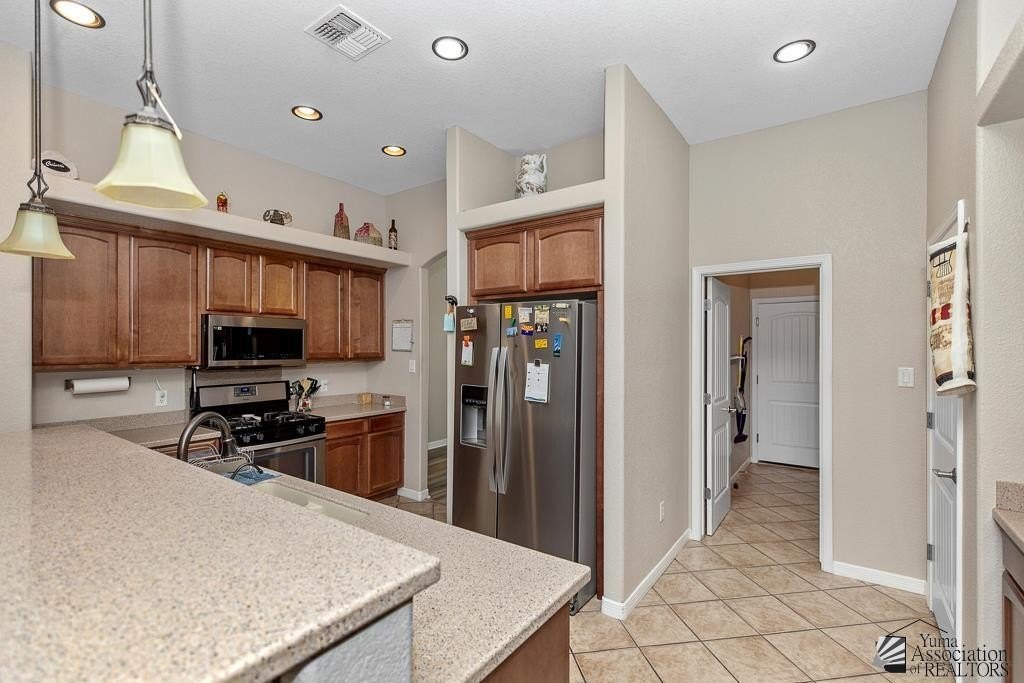 Yuma, Arizona, 85367-4912, United States, 4 Bedrooms Bedrooms, ,2 BathroomsBathrooms,Residential,For Sale,1923195
