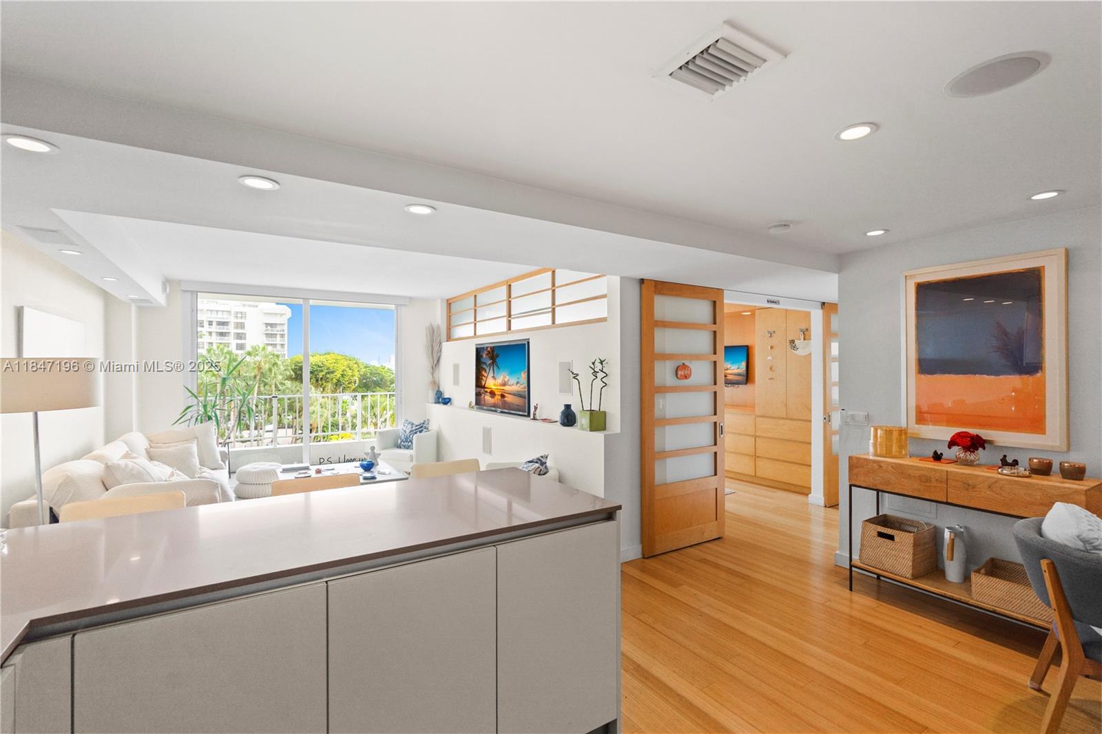 Miami, Florida, 33129, United States, 2 Bedrooms Bedrooms, ,2 BathroomsBathrooms,Residential,For Sale,1900950