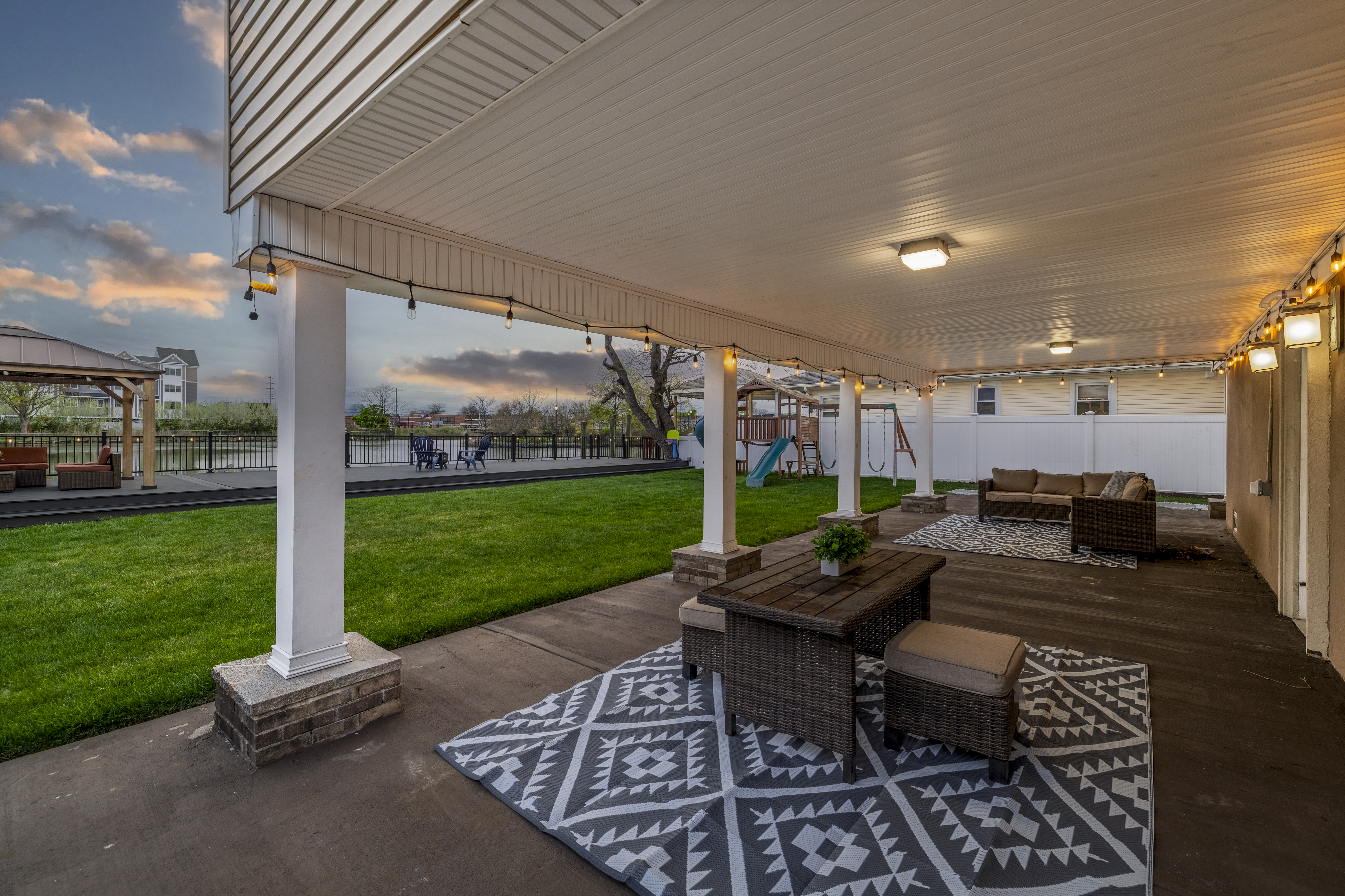 615 Pearl Street, Oceanside, NY, 11572 - 物件實景