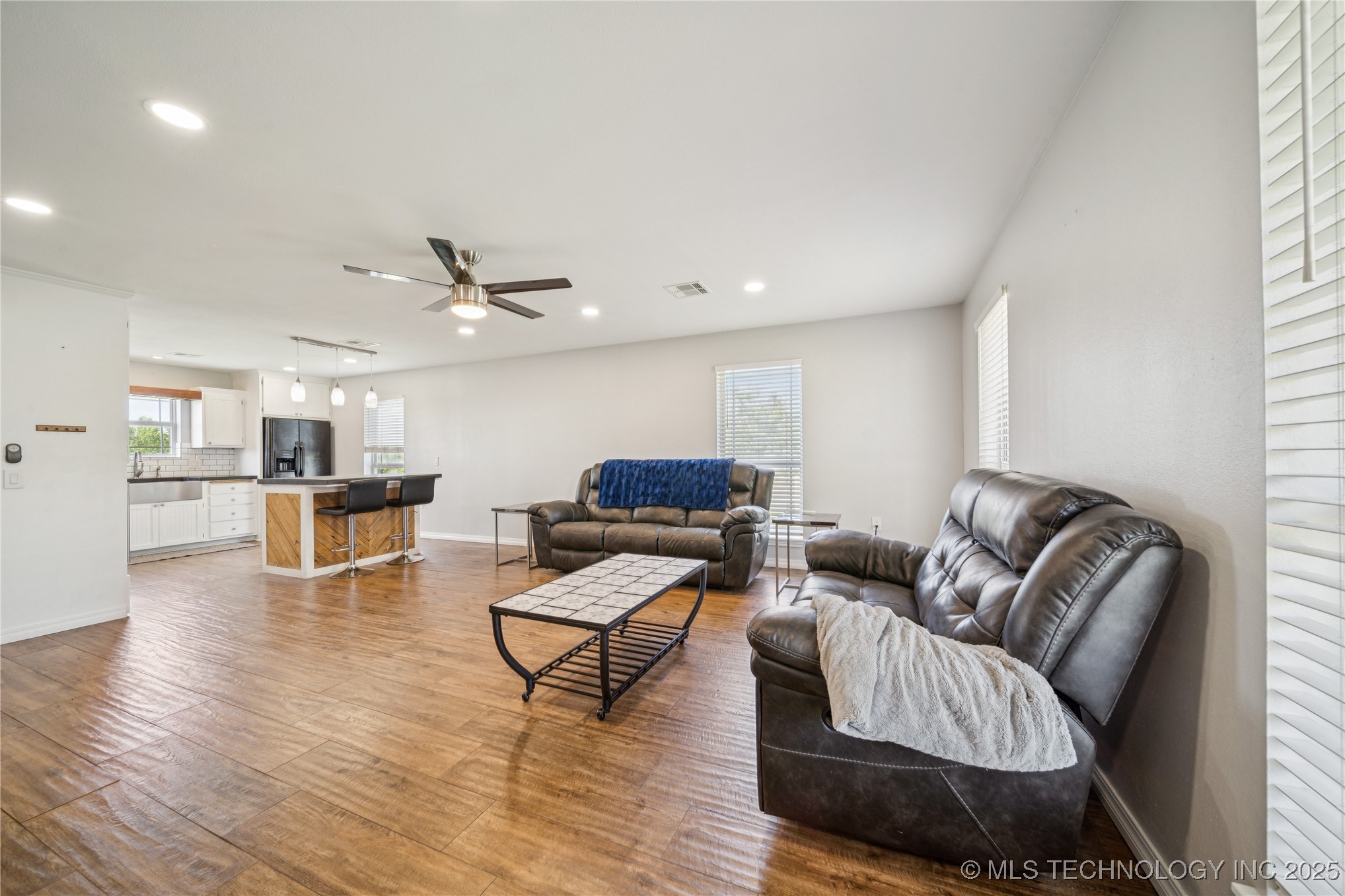 Inola, Oklahoma, 74036, United States, 3 Bedrooms Bedrooms, ,2 BathroomsBathrooms,Residential,For Sale,1848585