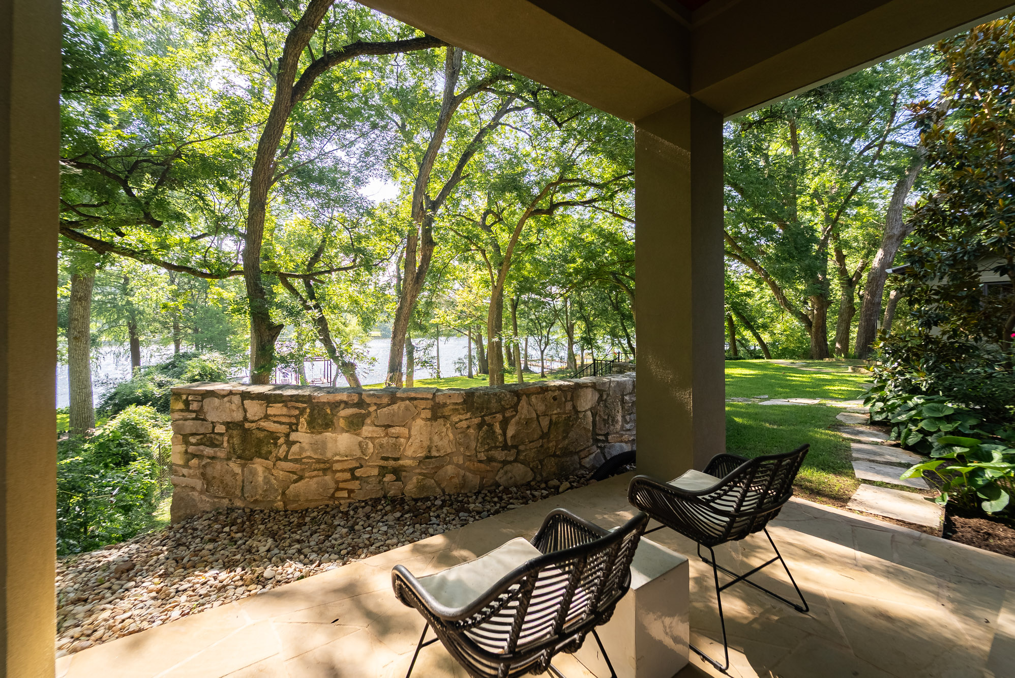  A Rare Lake Austin Estate Defined by Privacy and Natural Beauty - 物件實景