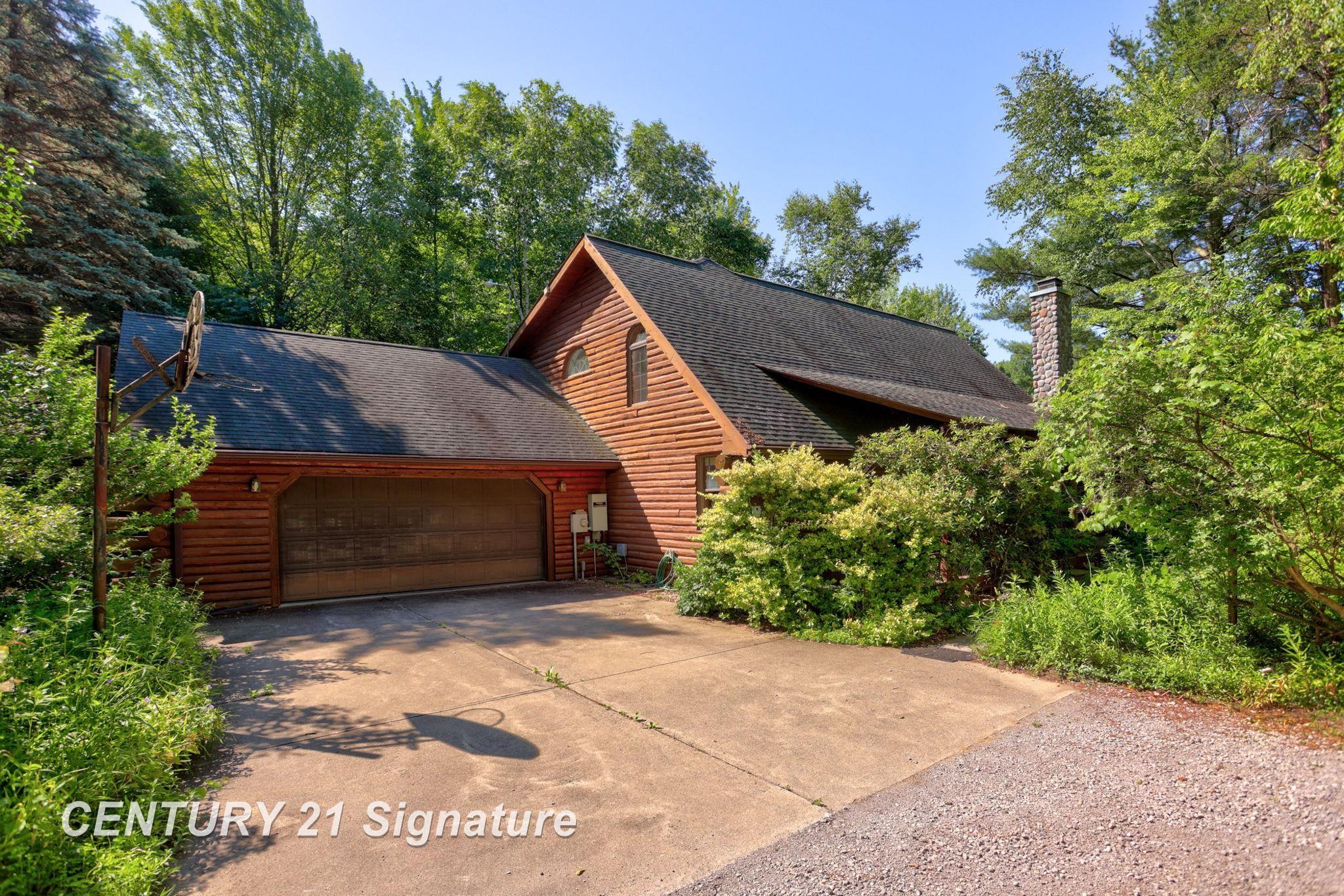 Chesaning, Michigan, 48616, United States, 4 Bedrooms Bedrooms, ,3 BathroomsBathrooms,Residential,For Sale,1980512