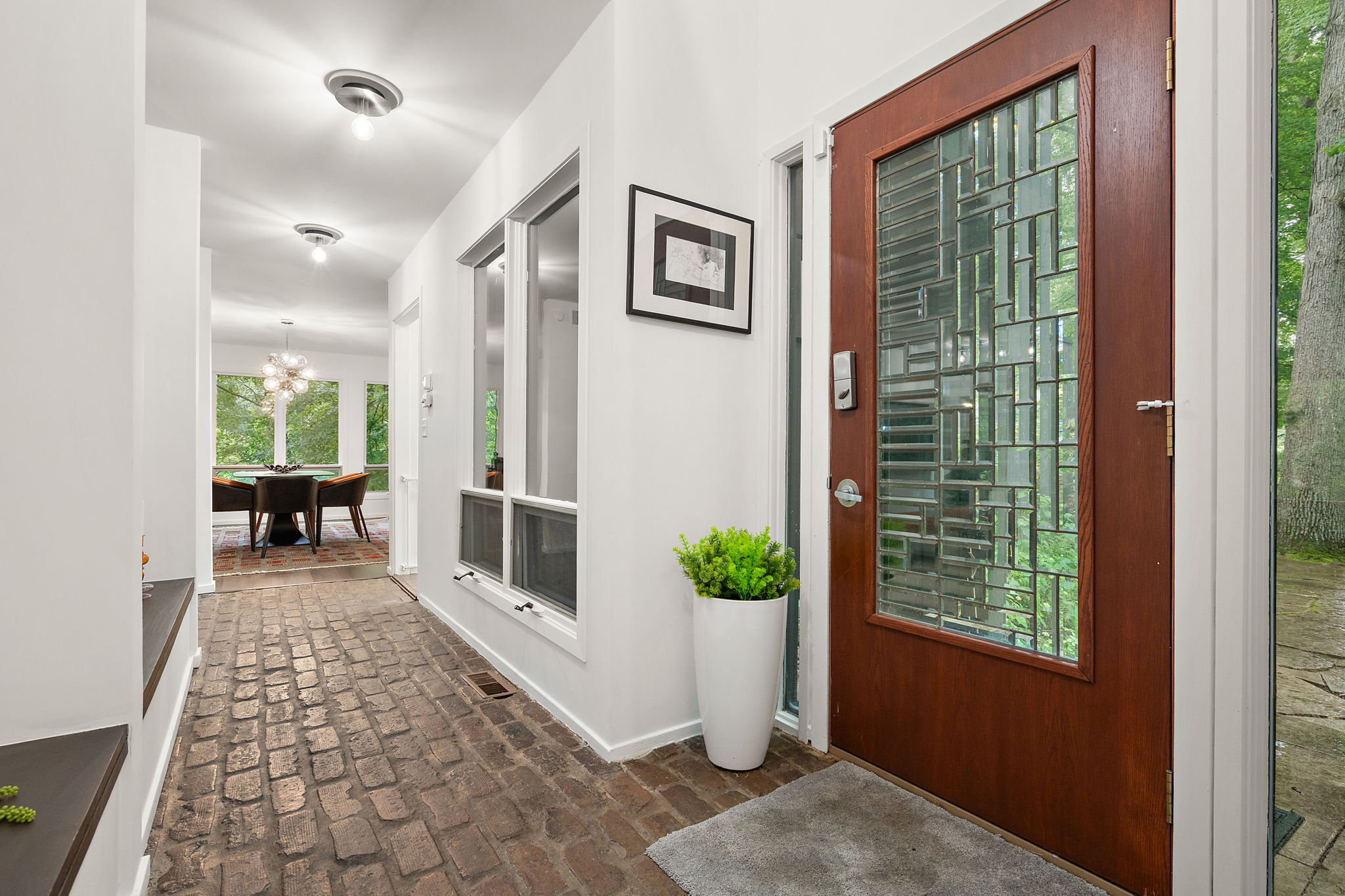  Modern Contemporary Home Nestled on a 1.3 Acre Wooded Lot - 物件實景