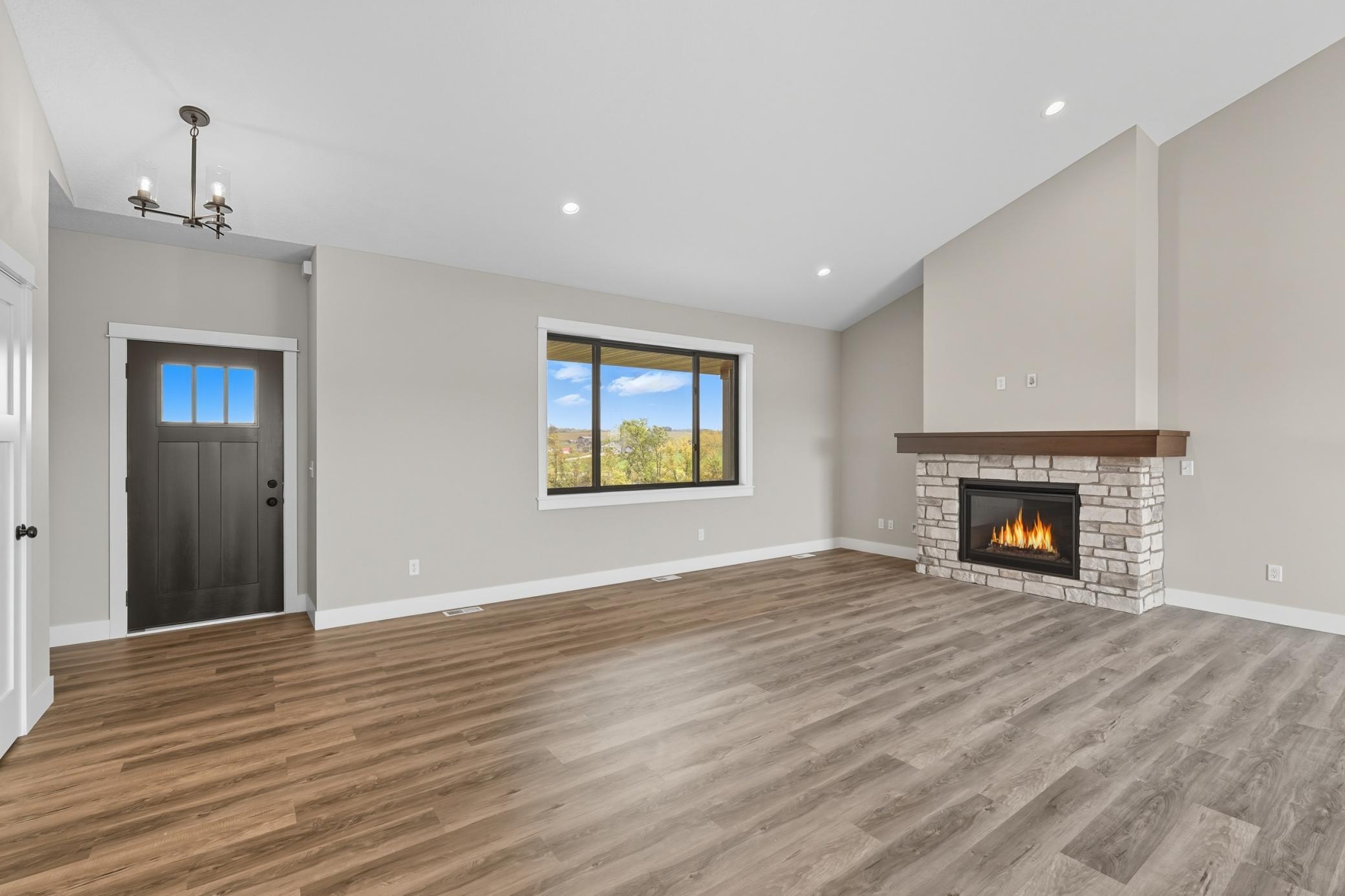 New Richmond, Wisconsin, 54017, United States, 3 Bedrooms Bedrooms, ,2 BathroomsBathrooms,Residential,For Sale,1993074