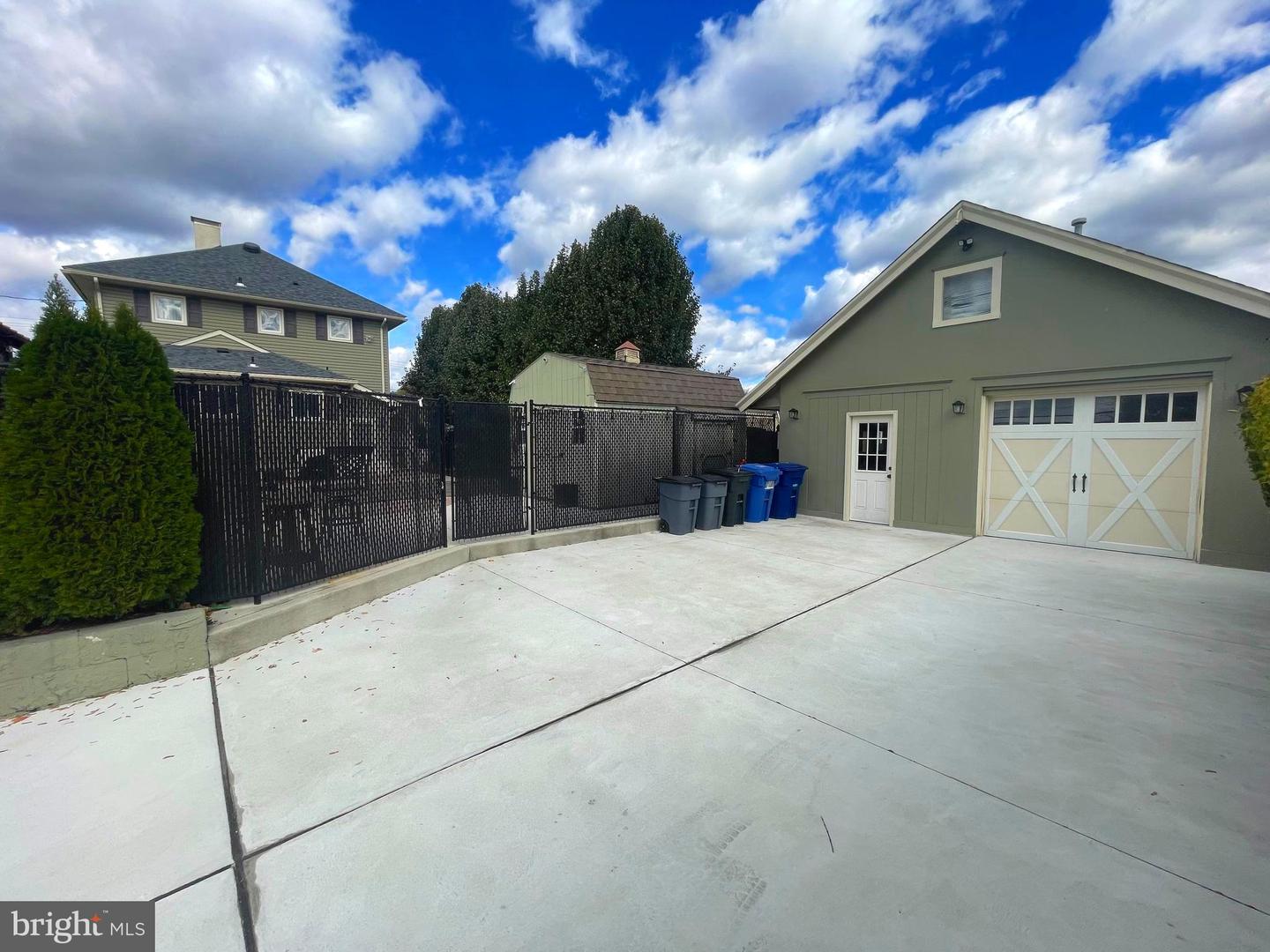 MAPLE SHADE, New Jersey, 08052, United States, 3 Bedrooms Bedrooms, ,3 BathroomsBathrooms,Residential,For Sale,1985694