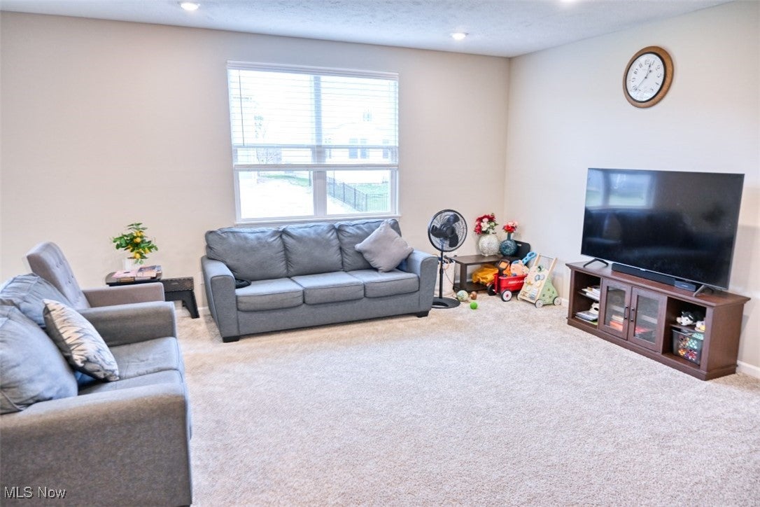 Columbia Station, Ohio, 44028, United States, 4 Bedrooms Bedrooms, ,3 BathroomsBathrooms,Residential,For Sale,1994241