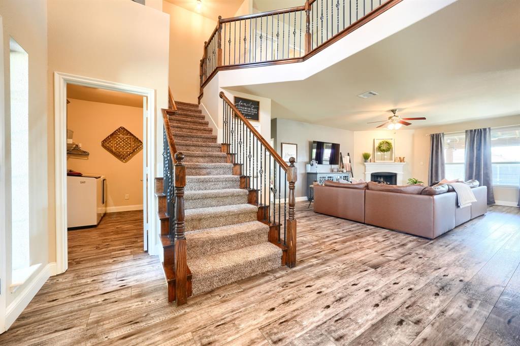 Rockwall, Texas, 75087, United States, 4 Bedrooms Bedrooms, ,4 BathroomsBathrooms,Residential,For Sale,1955135