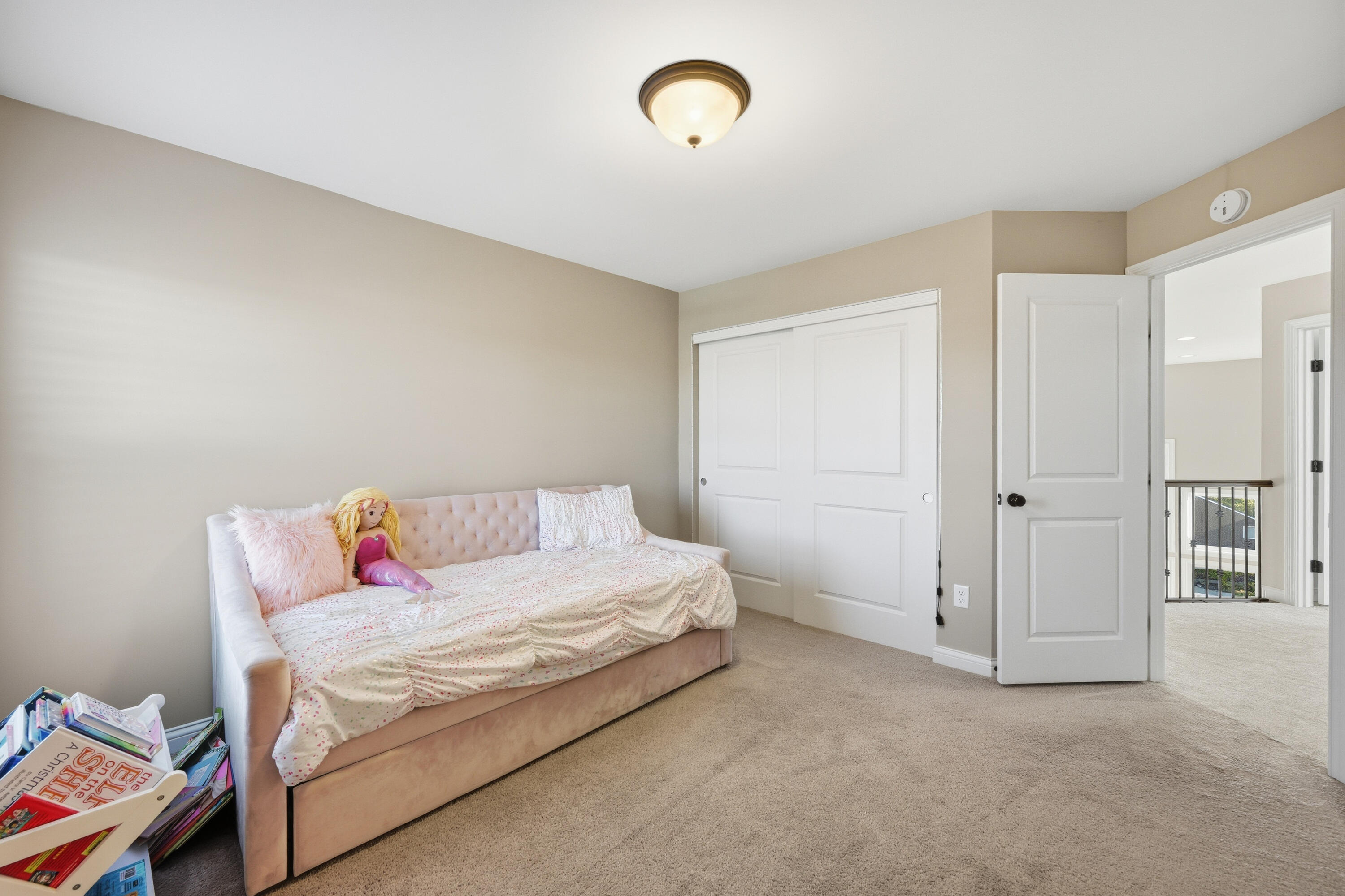 Alexandria, Kentucky, 41001, United States, 4 Bedrooms Bedrooms, ,4 BathroomsBathrooms,Residential,For Sale,1970891