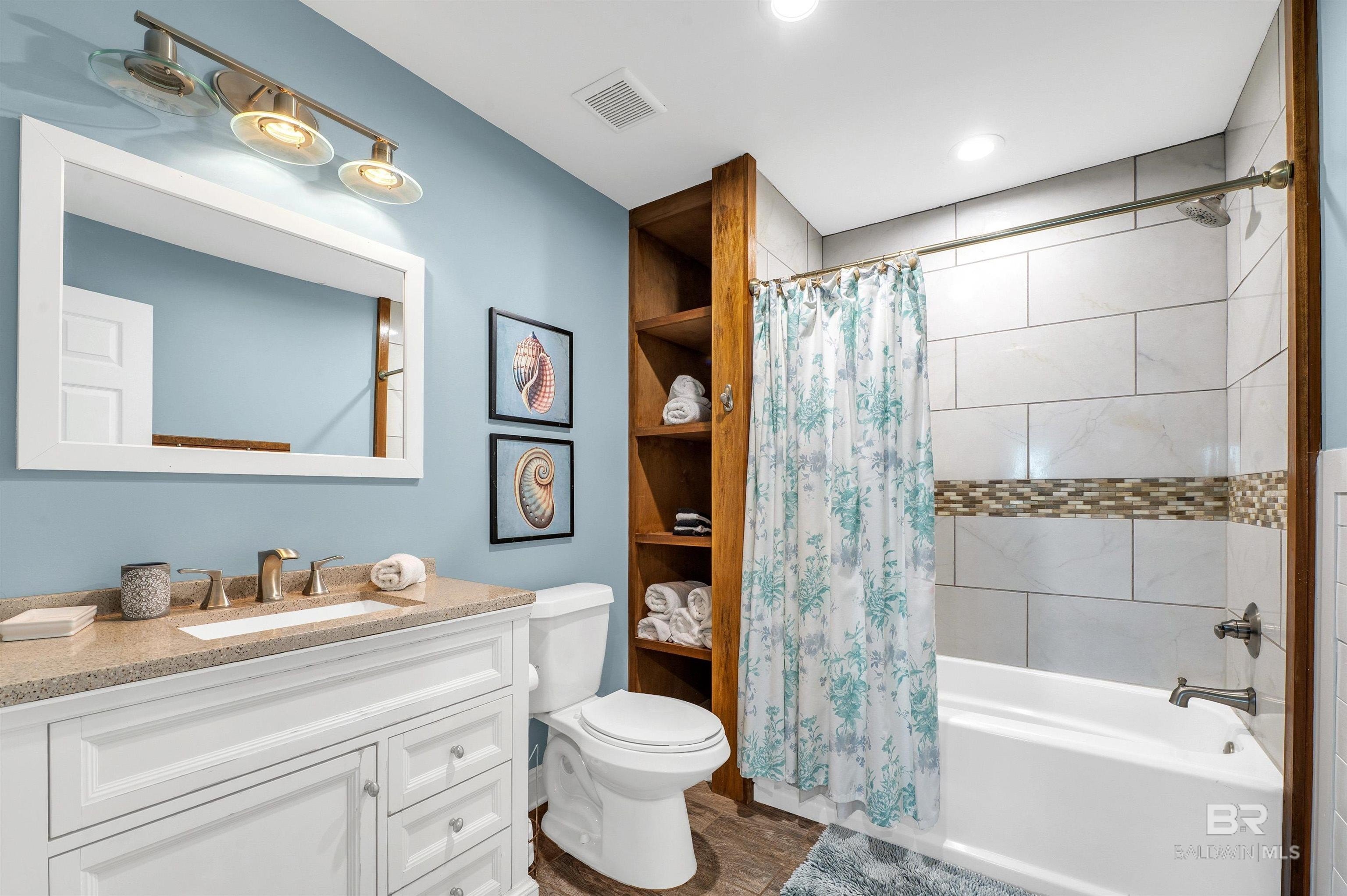 Gulf Shores, Alabama, 36542, United States, 3 Bedrooms Bedrooms, ,3 BathroomsBathrooms,Residential,For Sale,1984427