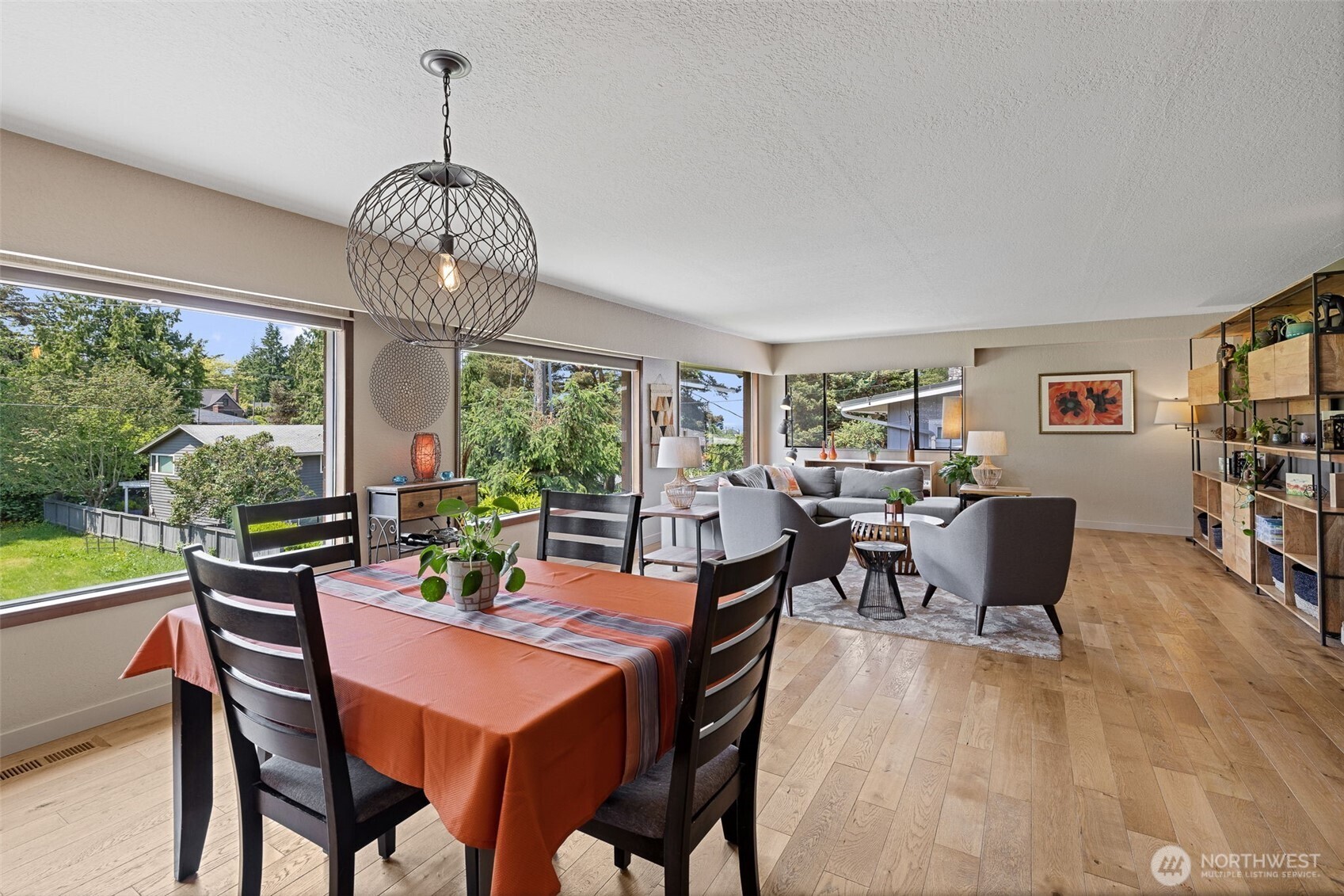 Seattle, Washington, 98117, United States, 4 Bedrooms Bedrooms, ,2 BathroomsBathrooms,Residential,For Sale,1846513