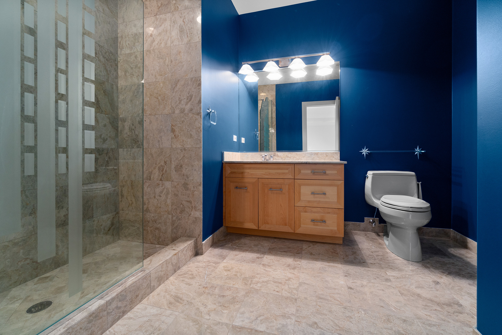 Oswego, Illinois, 60543, United States, 5 Bedrooms Bedrooms, ,7 BathroomsBathrooms,Residential,For Sale,2005370