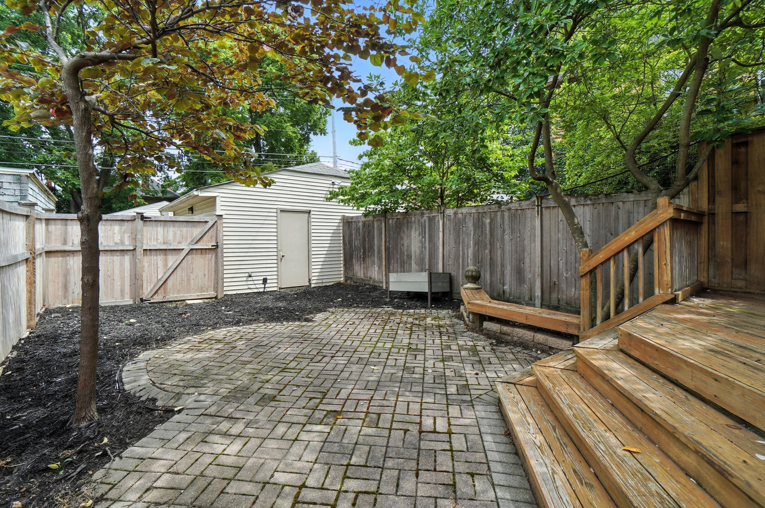 Columbus, Ohio, 43201, United States, 3 Bedrooms Bedrooms, ,4 BathroomsBathrooms,Residential,For Sale,1903753