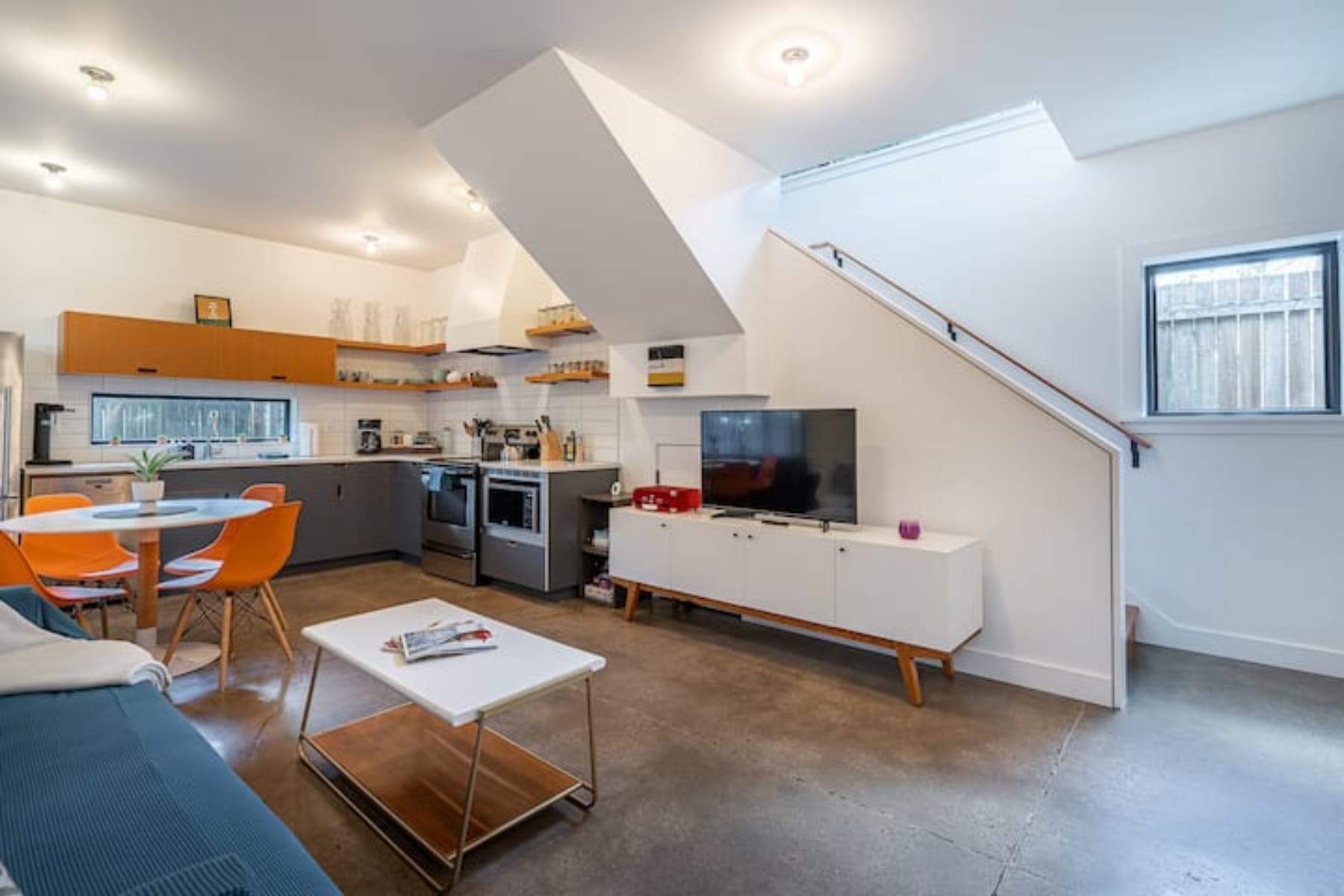  5934 NE 16TH AVE Portland, OR 97211 - 物件實景