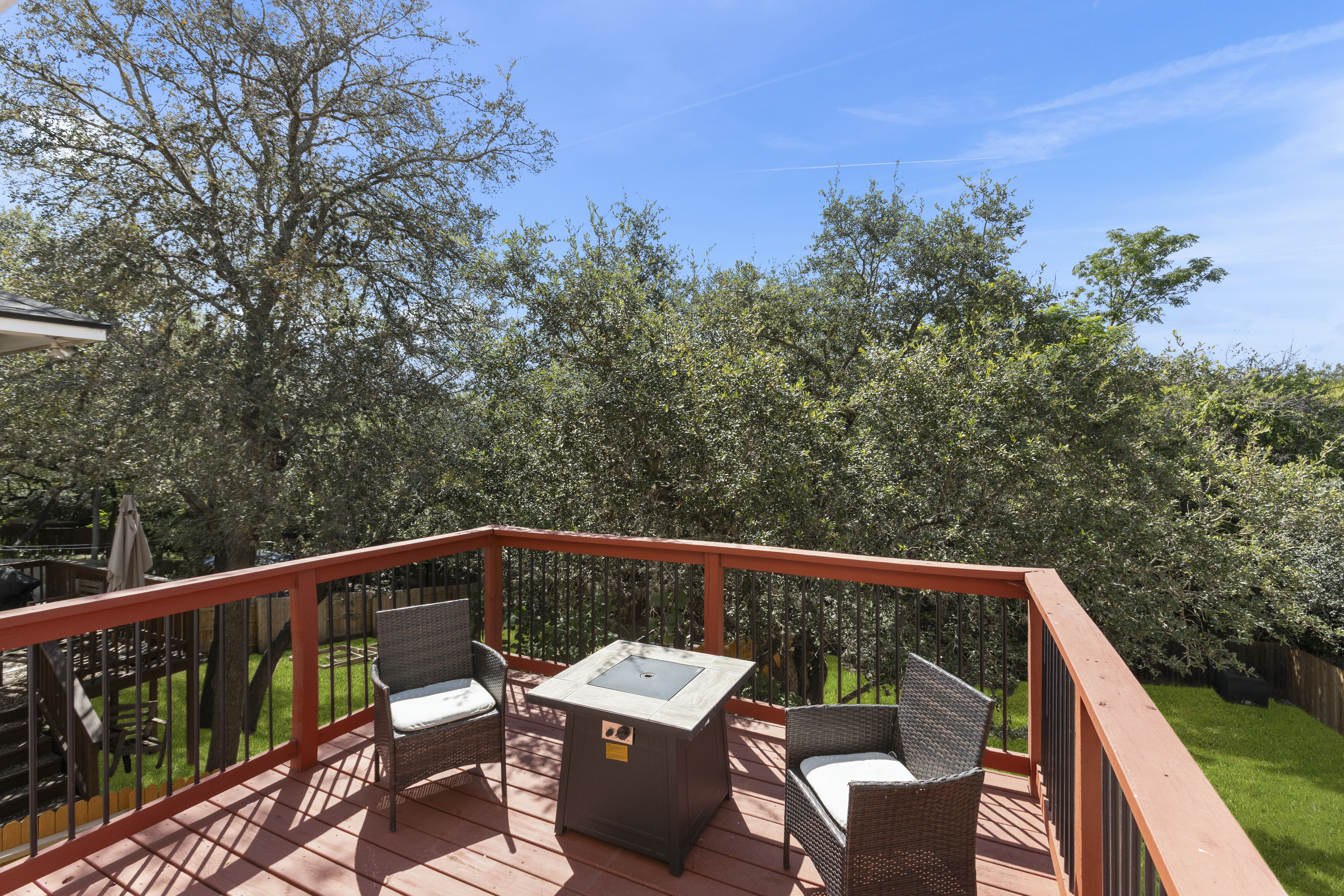  Spacious Home with Greenbelt Views - 物件實景