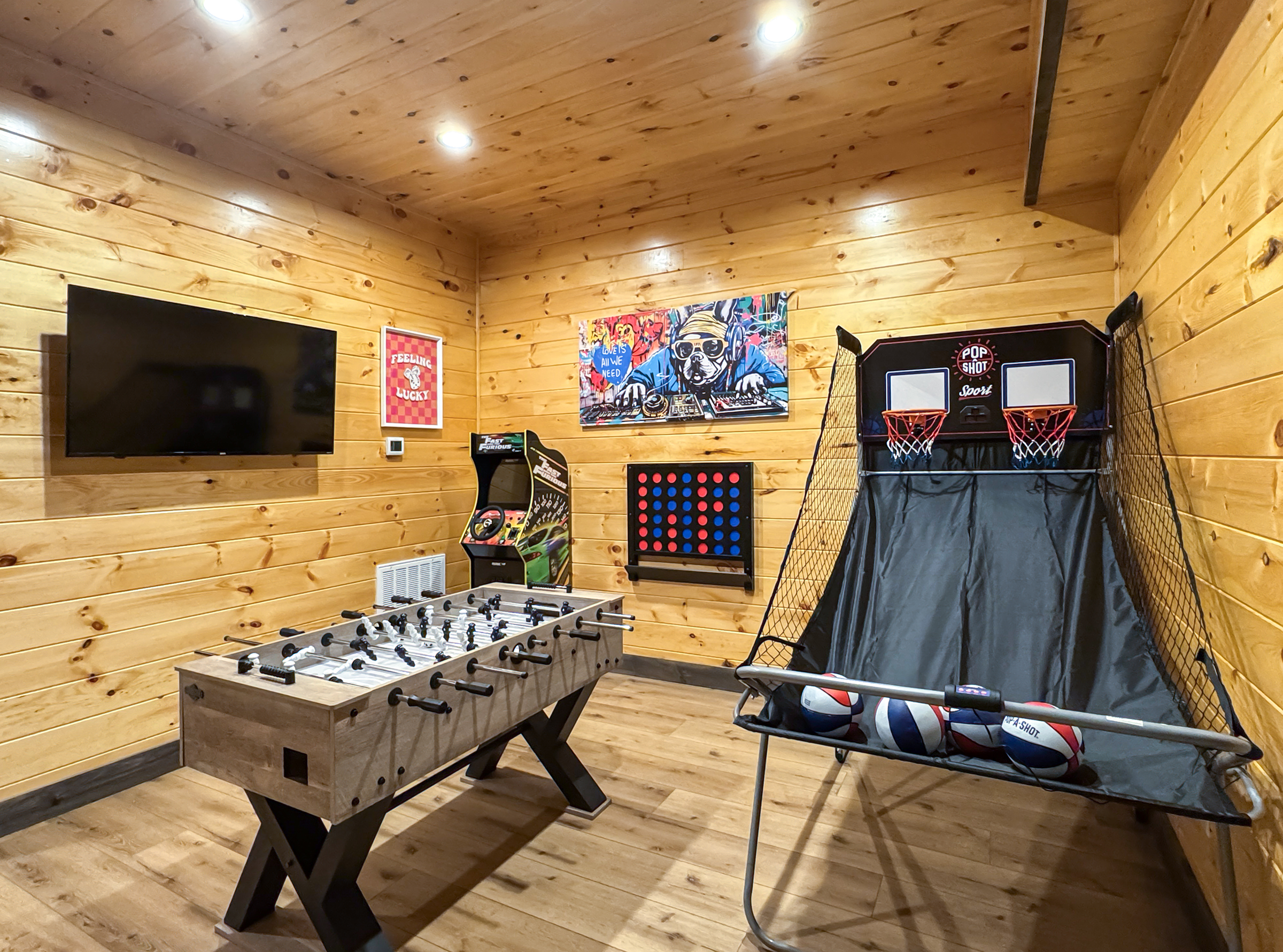 Sevierville, Tennessee, 37862, United States, 3 Bedrooms Bedrooms, ,3 BathroomsBathrooms,Residential,For Sale,2000361