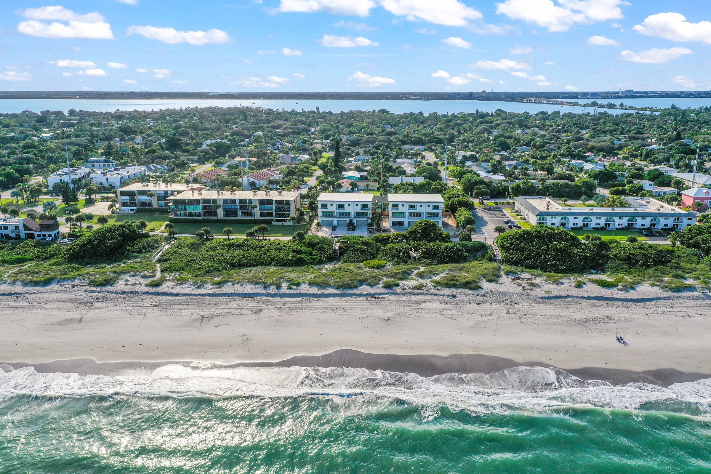  1006 Wave Crest Avenue, Indialantic, FL, 32903 - 物件實景
