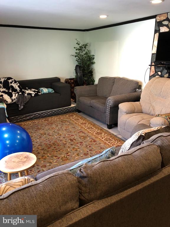 Philadelphia, Pennsylvania, 19115, United States, 4 Bedrooms Bedrooms, ,3 BathroomsBathrooms,Residential,For Sale,1913362