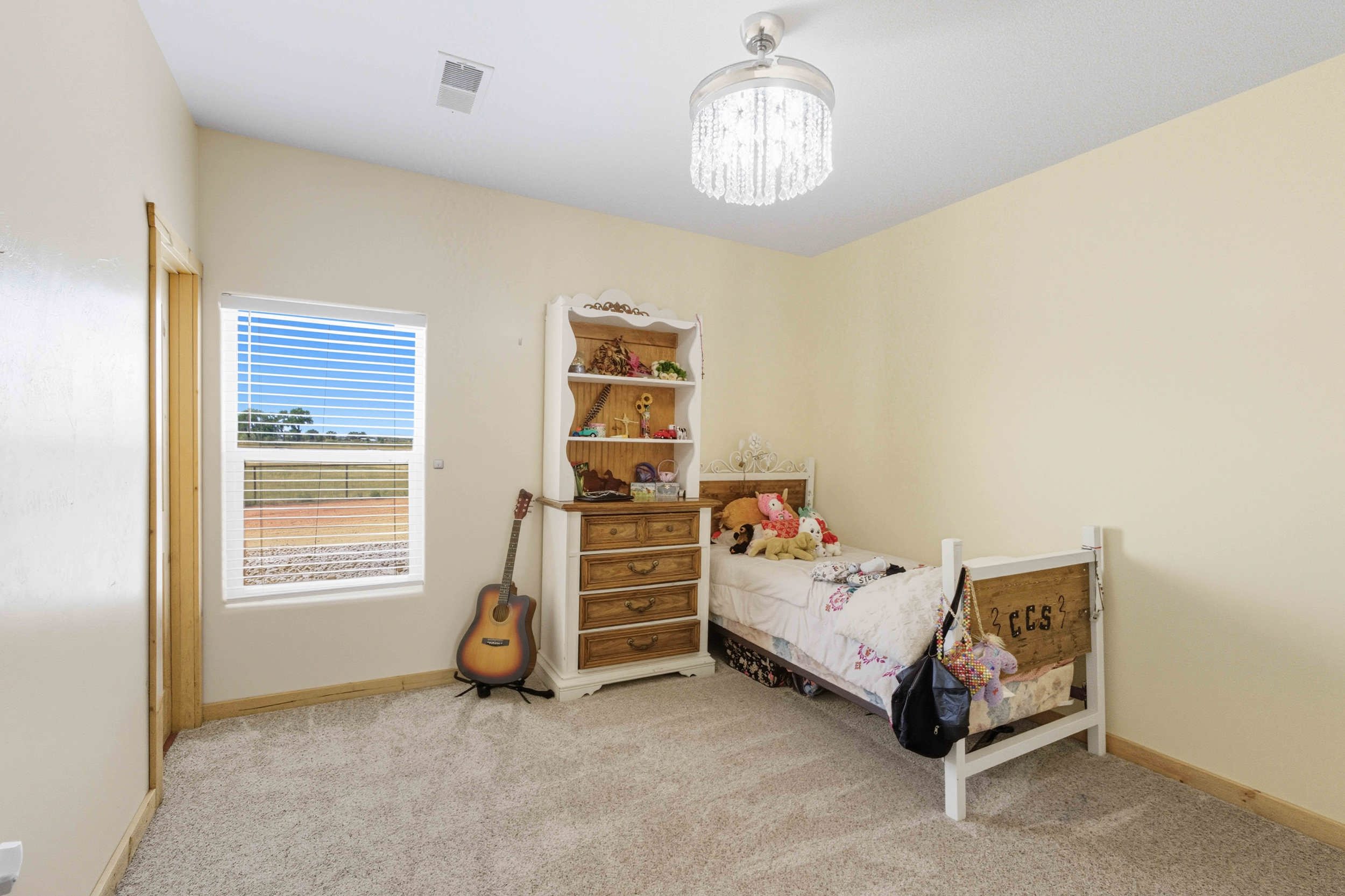 Veguita, New Mexico, 87062, United States, 4 Bedrooms Bedrooms, ,2 BathroomsBathrooms,Residential,For Sale,1974497