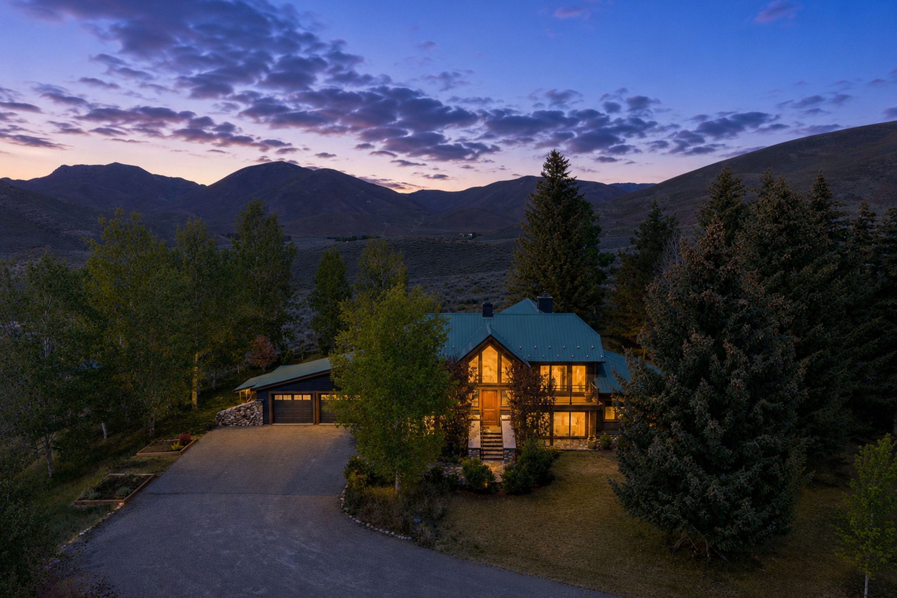  Canyon View Home on 5+ Acres with Pickleball Court - 物件實景