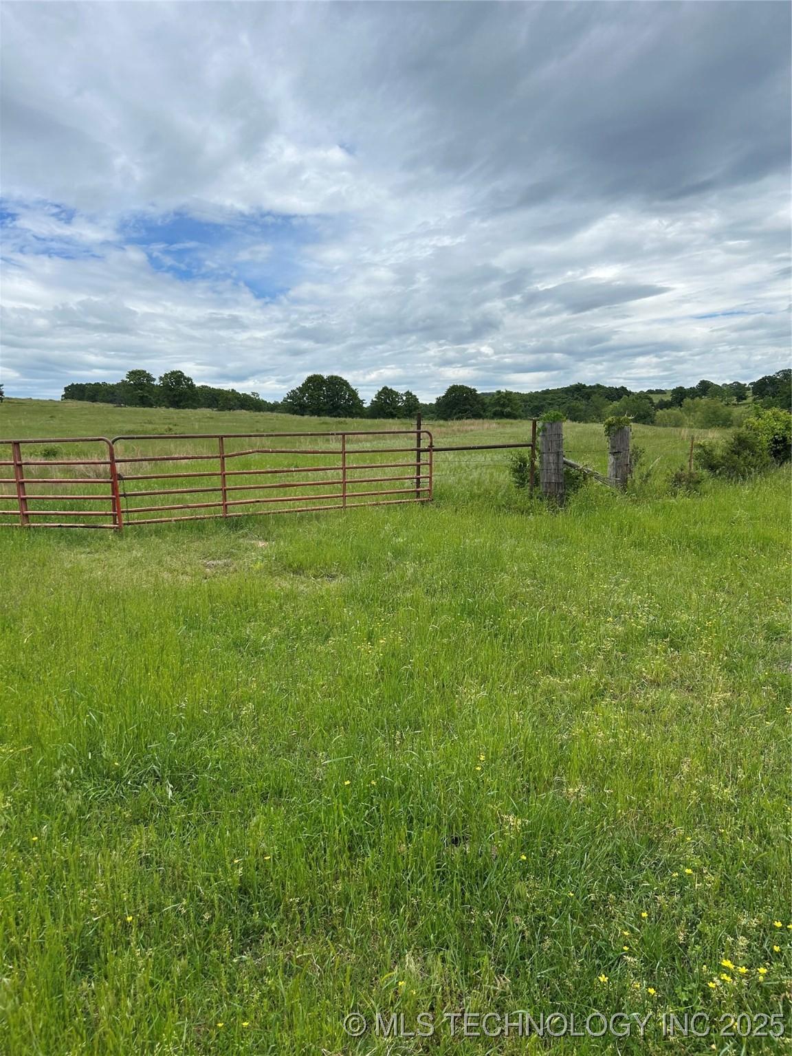 Sallisaw, Oklahoma, 74955, United States, ,Residential,For Sale,1881070