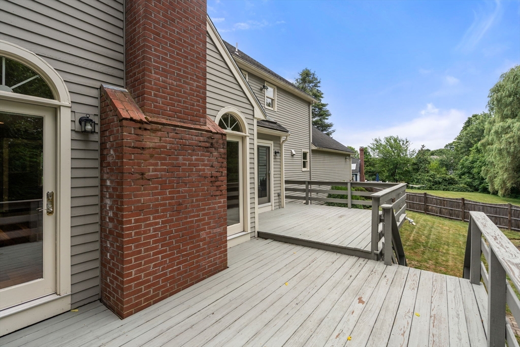 Westborough, Massachusetts, 01581, United States, 4 Bedrooms Bedrooms, ,4 BathroomsBathrooms,Residential,For Sale,1986469