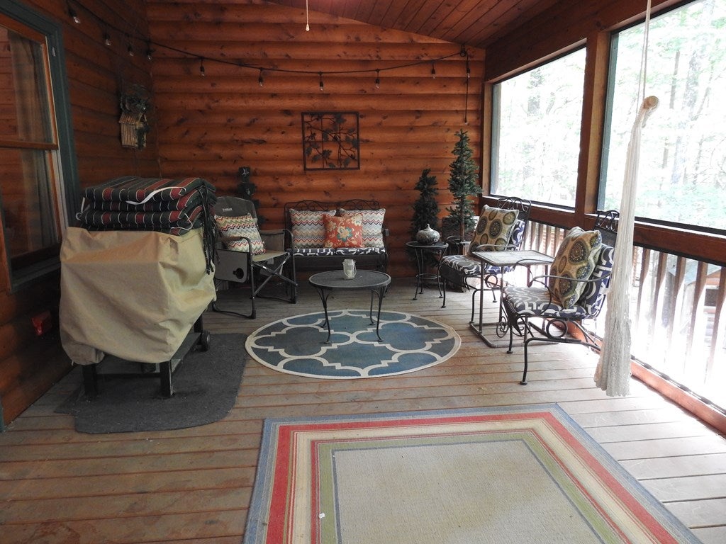 Morganton, Georgia, 30560, United States, 3 Bedrooms Bedrooms, ,3 BathroomsBathrooms,Residential,For Sale,1858893