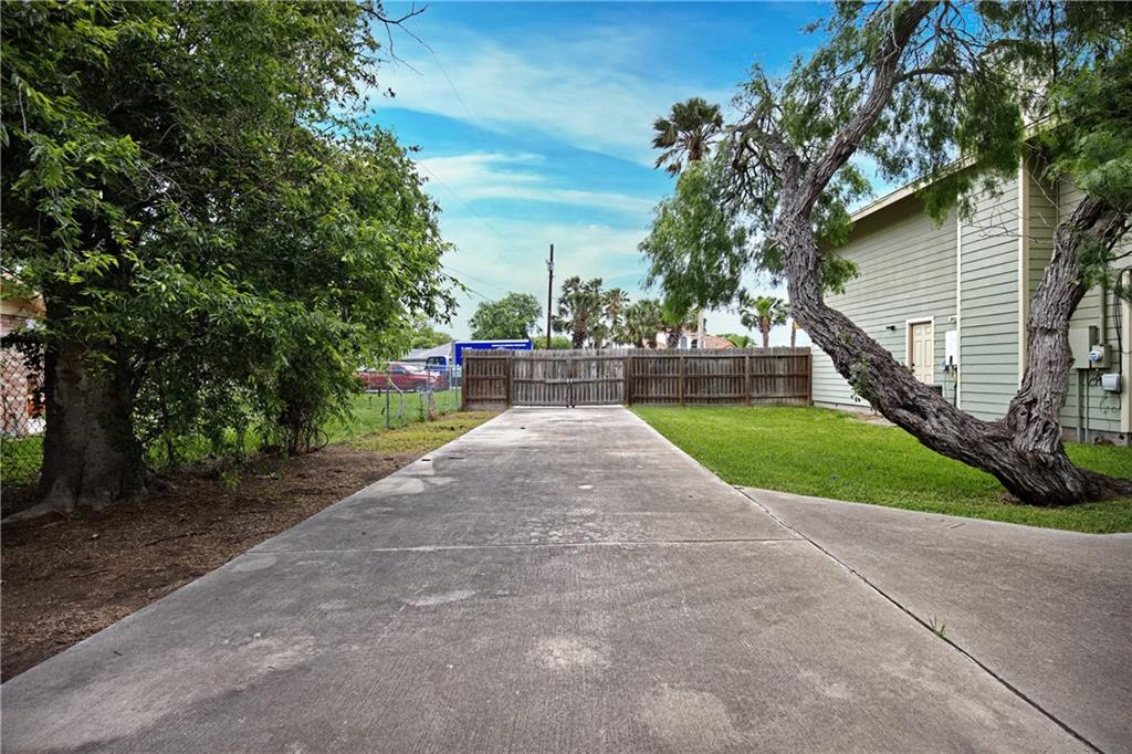 Corpus Christi, Texas, 78412, United States, 4 Bedrooms Bedrooms, ,4 BathroomsBathrooms,Residential,For Sale,1847108