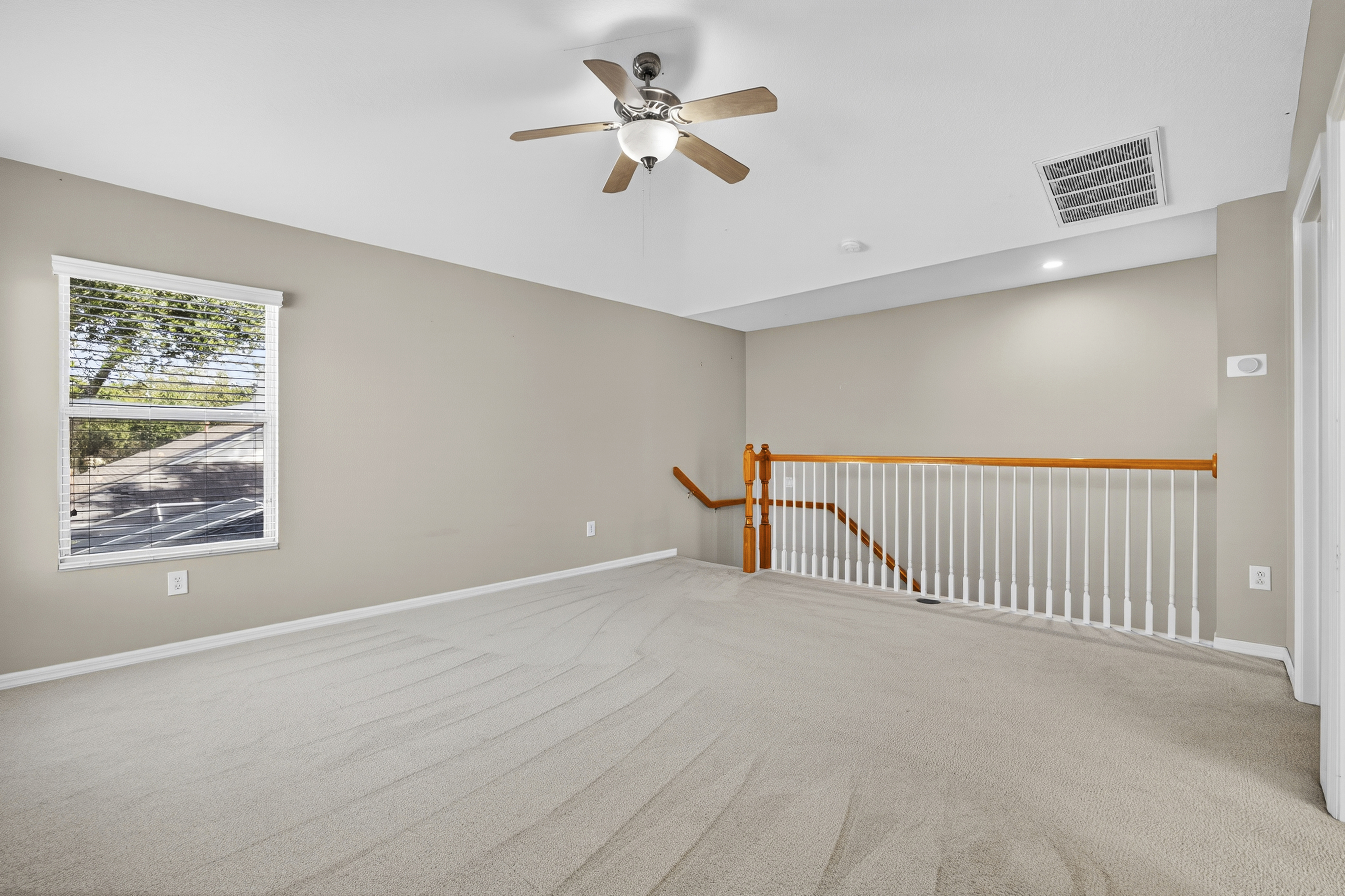 WESLEY CHAPEL, Florida, 33544, United States, 4 Bedrooms Bedrooms, ,3 BathroomsBathrooms,Residential,For Sale,1992443