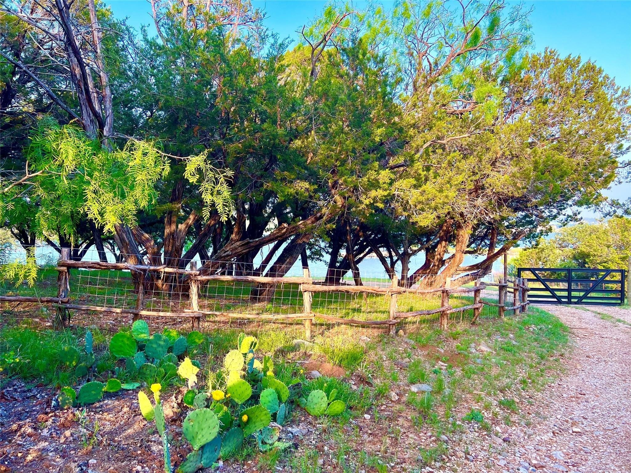 Possum Kingdom Lake, Texas, 76450, United States, 2 Bedrooms Bedrooms, ,1 BathroomBathrooms,Residential,For Sale,1979267