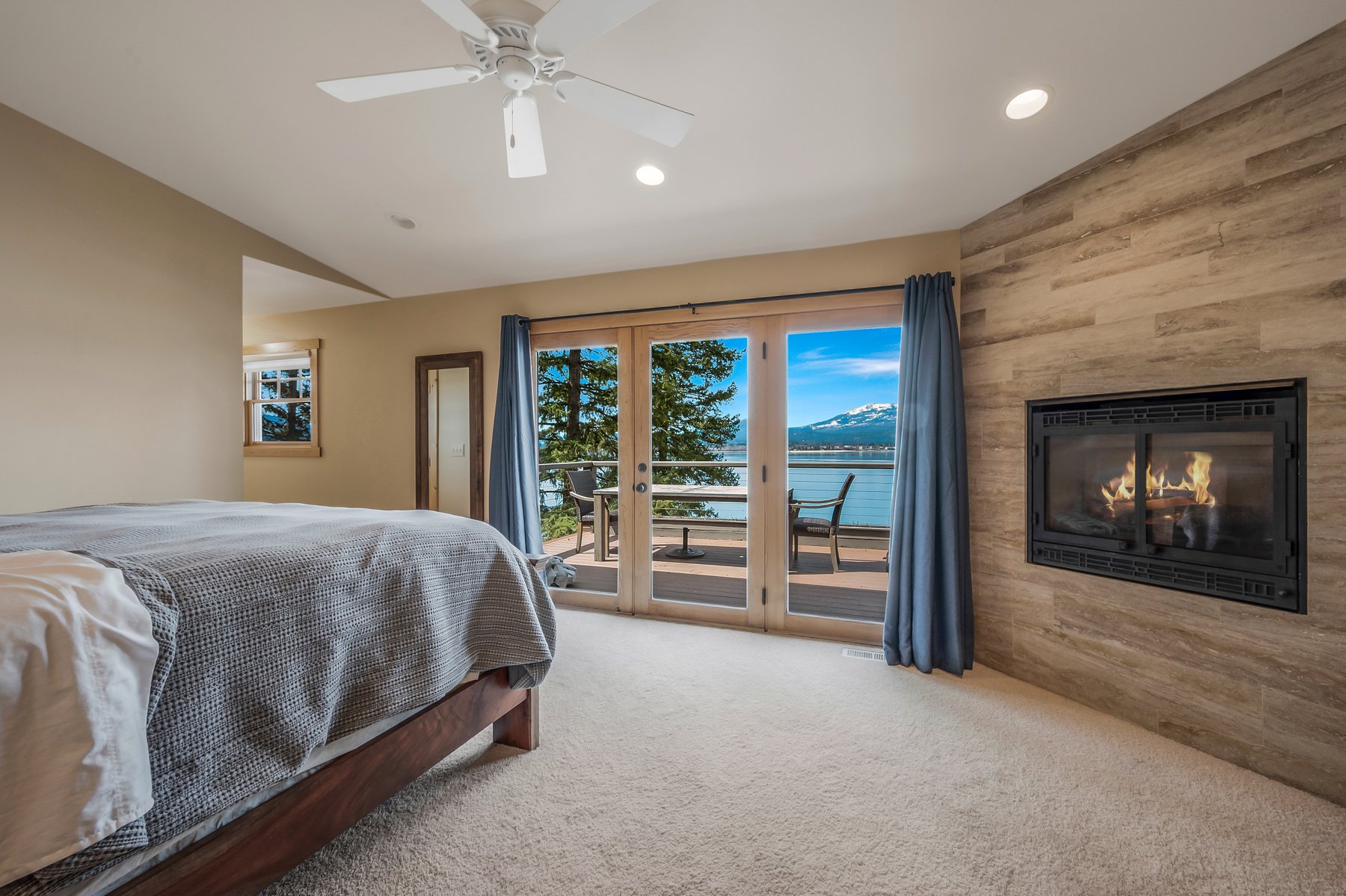 Sagle, Idaho, 83860, United States, 5 Bedrooms Bedrooms, ,6 BathroomsBathrooms,Residential,For Sale,1978919