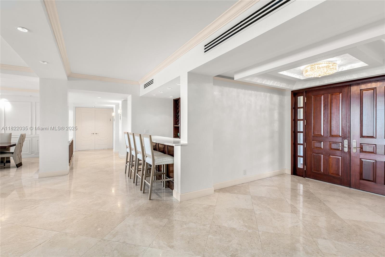 Miami Beach, Florida, 33109, United States, 4 Bedrooms Bedrooms, ,5 BathroomsBathrooms,Residential,For Sale,1858319