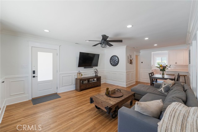 Orange, California, 92868, United States, 4 Bedrooms Bedrooms, ,3 BathroomsBathrooms,Residential,For Sale,2039946