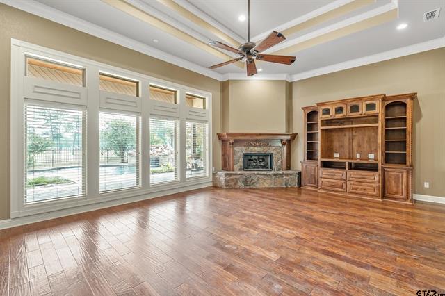 Gilmer, Texas, 75644, United States, 4 Bedrooms Bedrooms, ,4 BathroomsBathrooms,Residential,For Sale,1928060